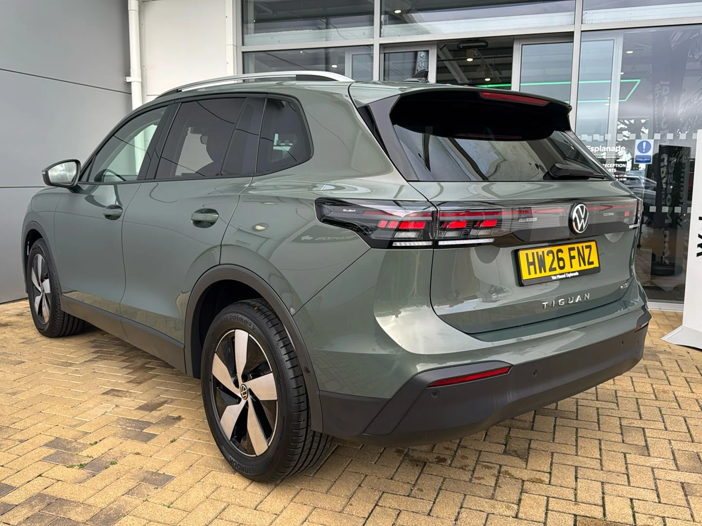 Volkswagen-Tiguan-image-2