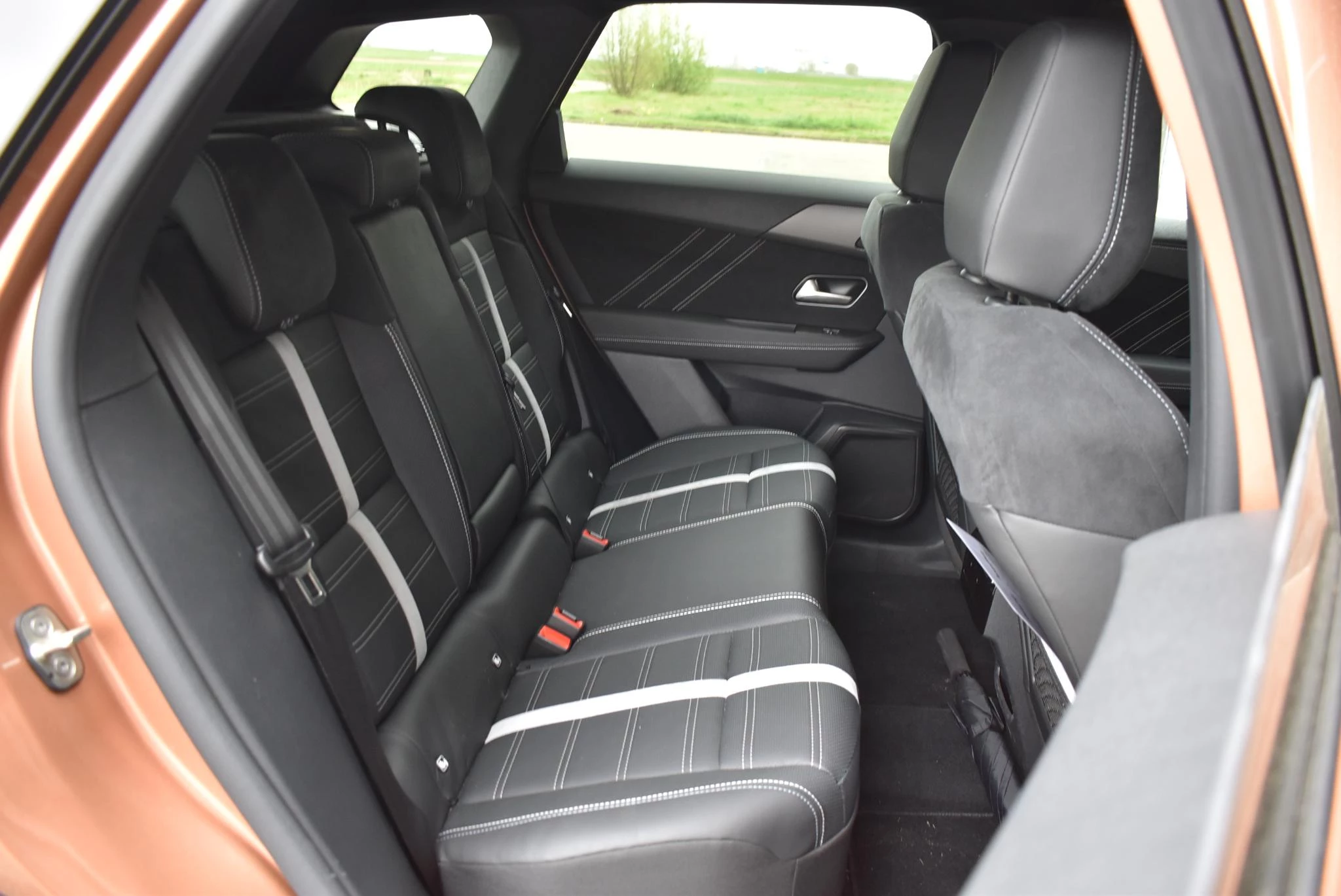 Opel-Grandland-image-12