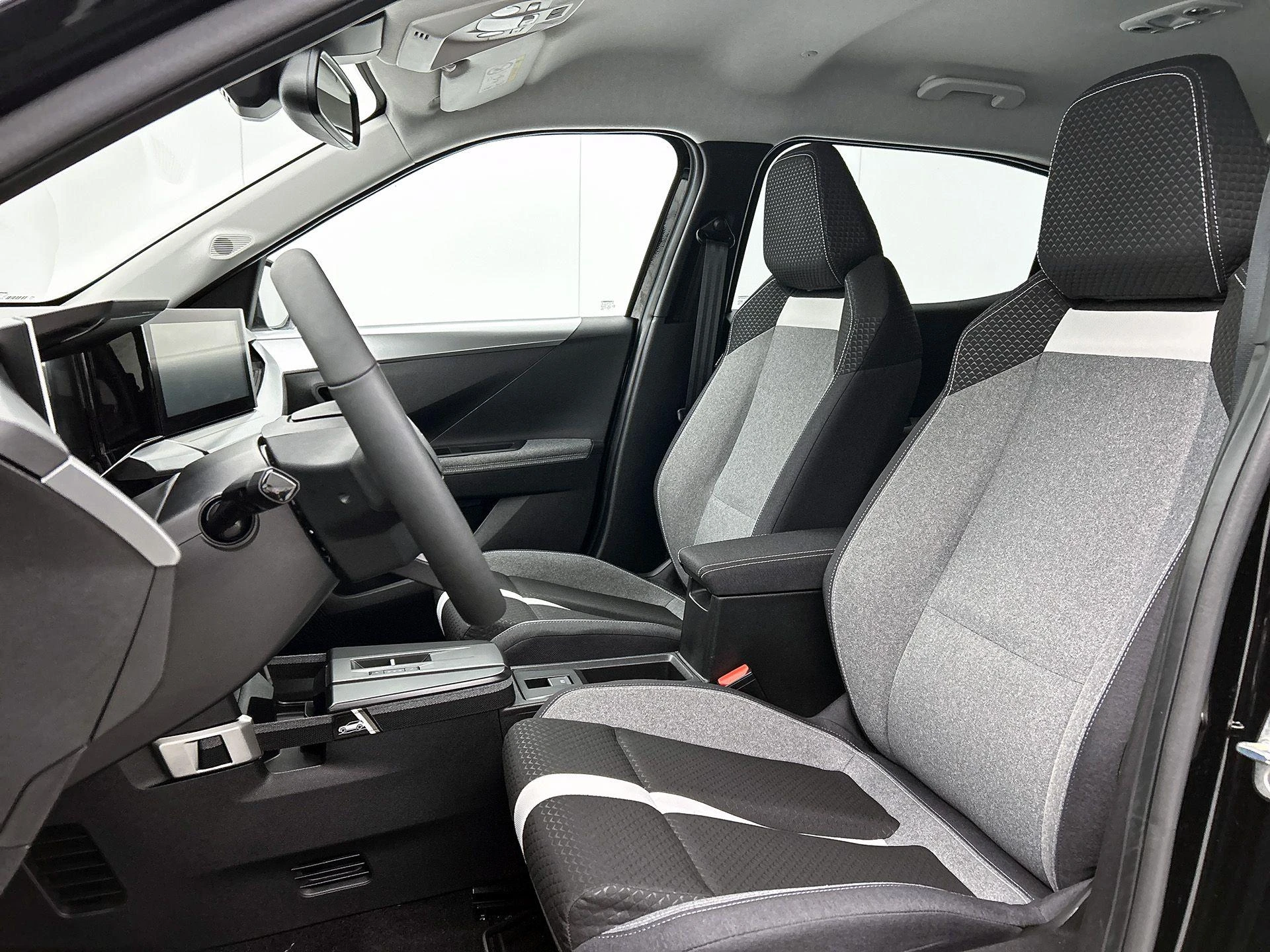 Opel-Frontera-image-32