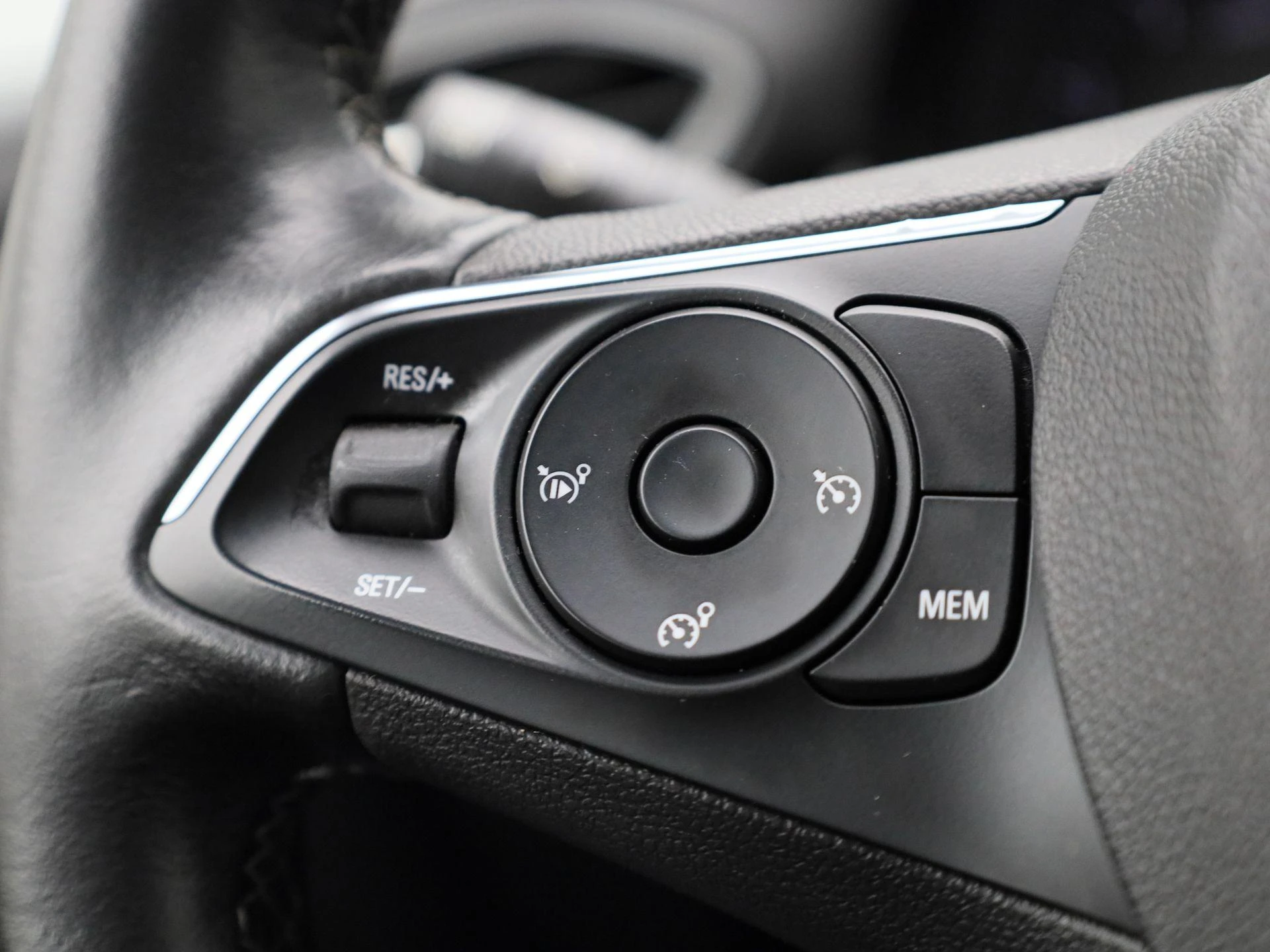 Opel-Crossland X-image-20