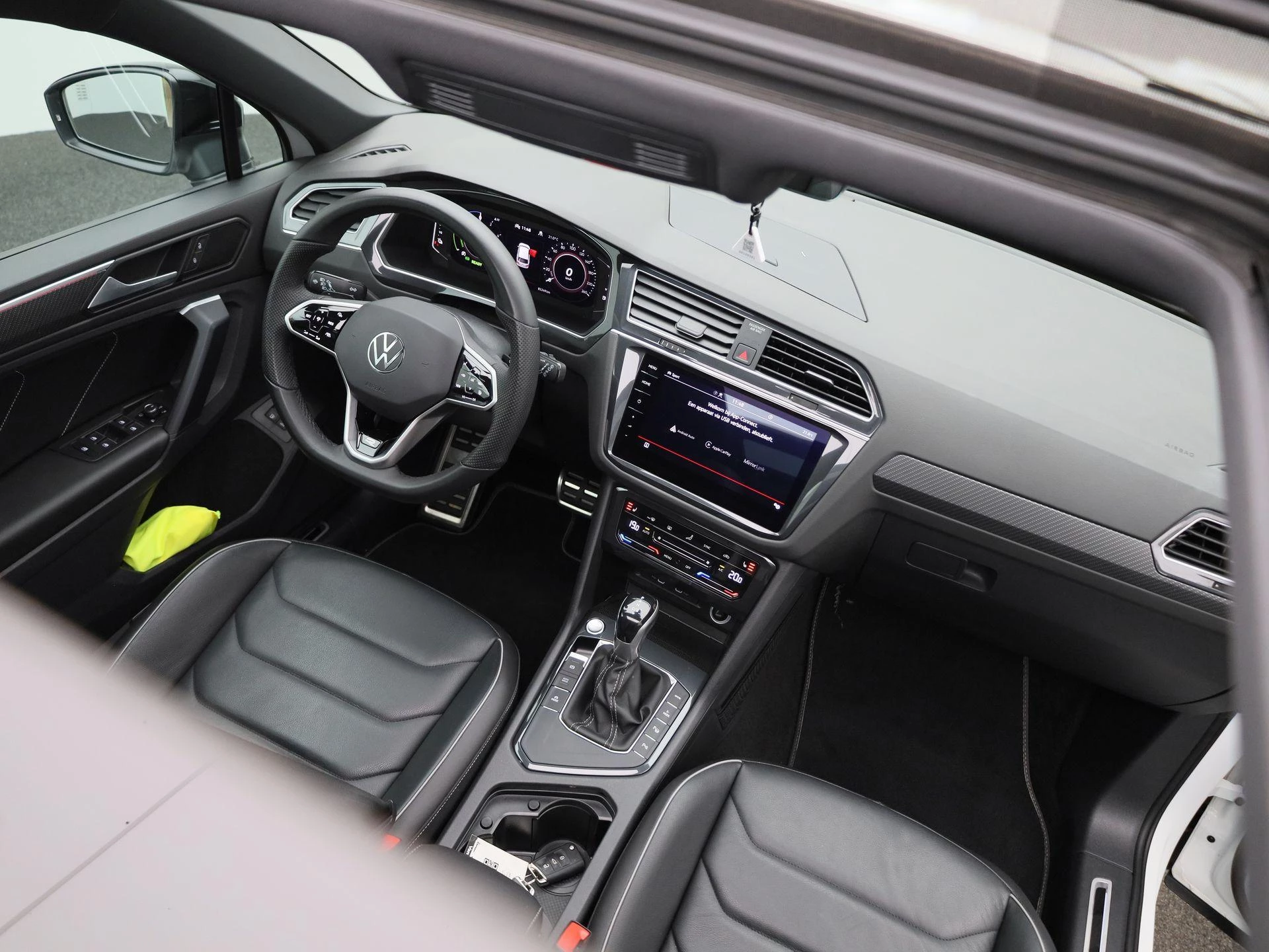 Volkswagen Tiguan 1.4 TSI eHybrid R-Line Business+ 245 PK|