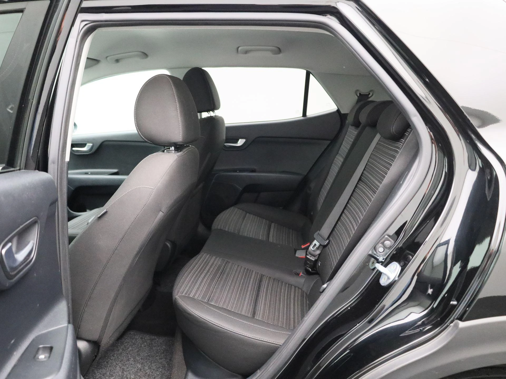 Kia-Stonic-image-9
