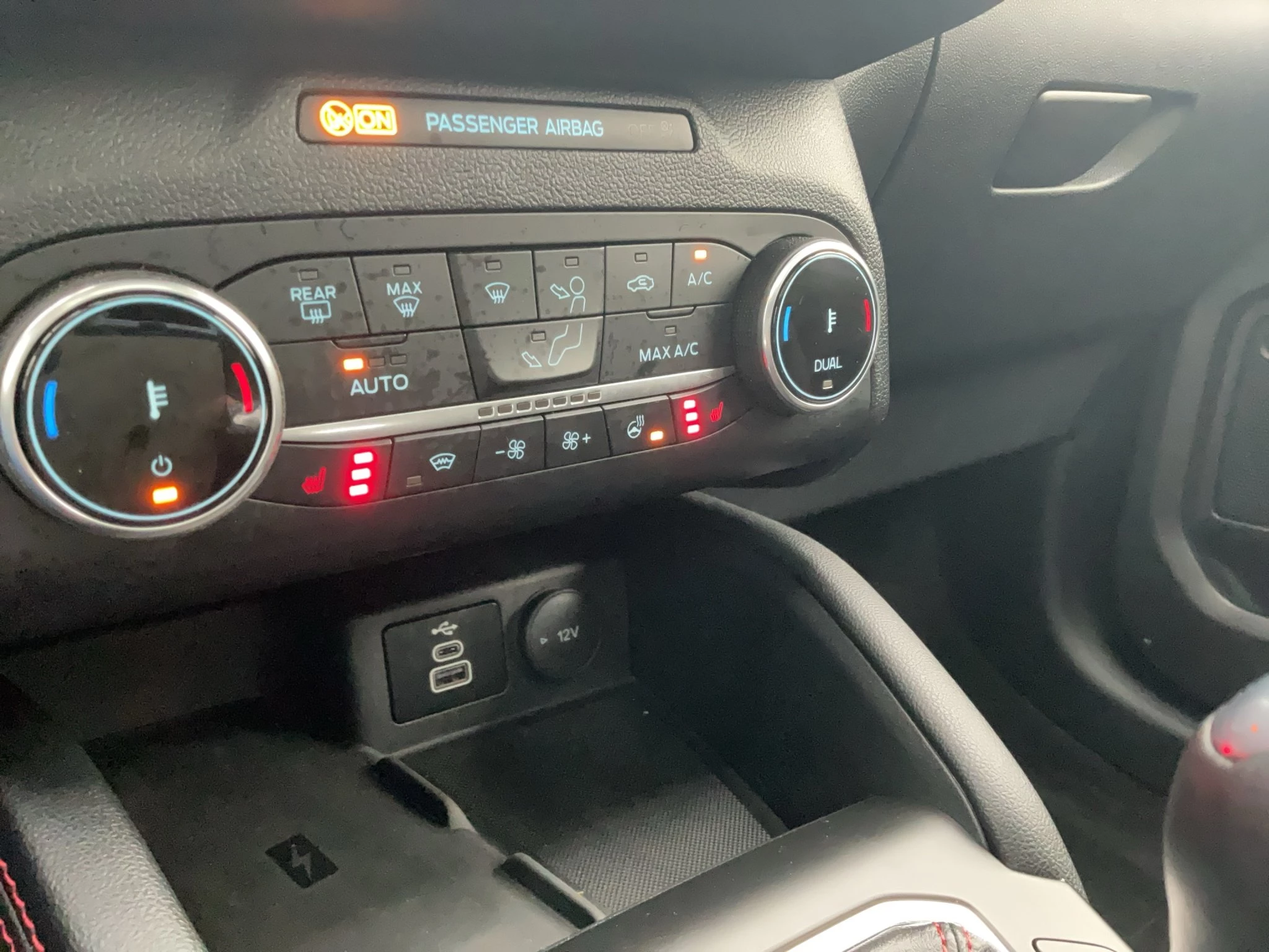 Ford Kuga ST-Line X | ACC | PANO | AHK | KAMERA