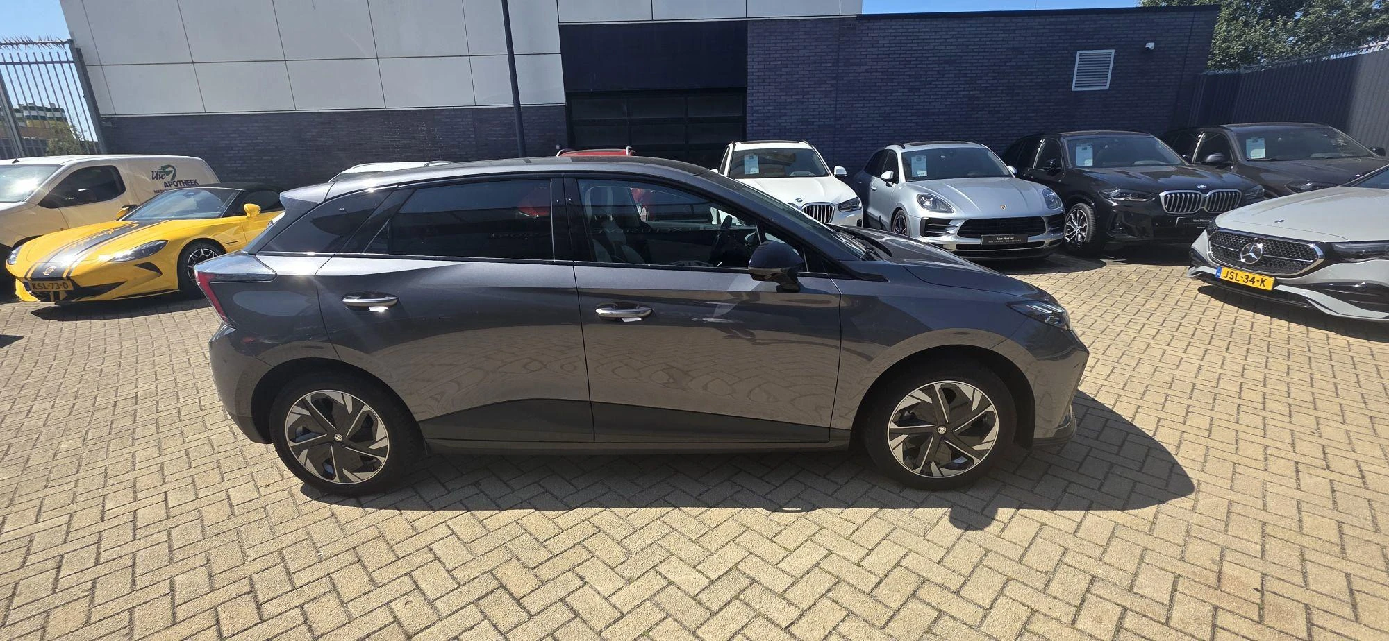 MG-MG4 EV-image-4