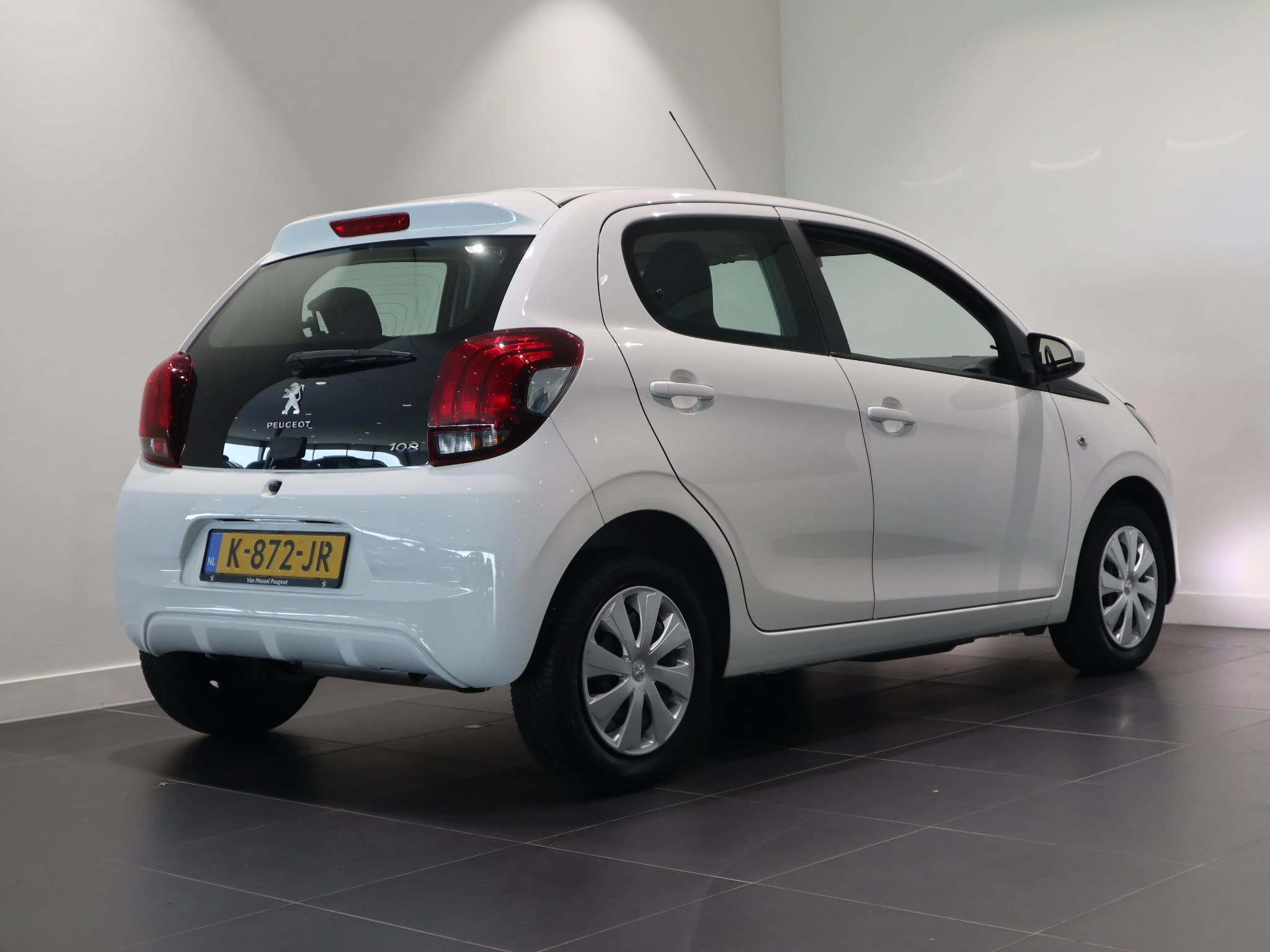 Peugeot-108-image-6