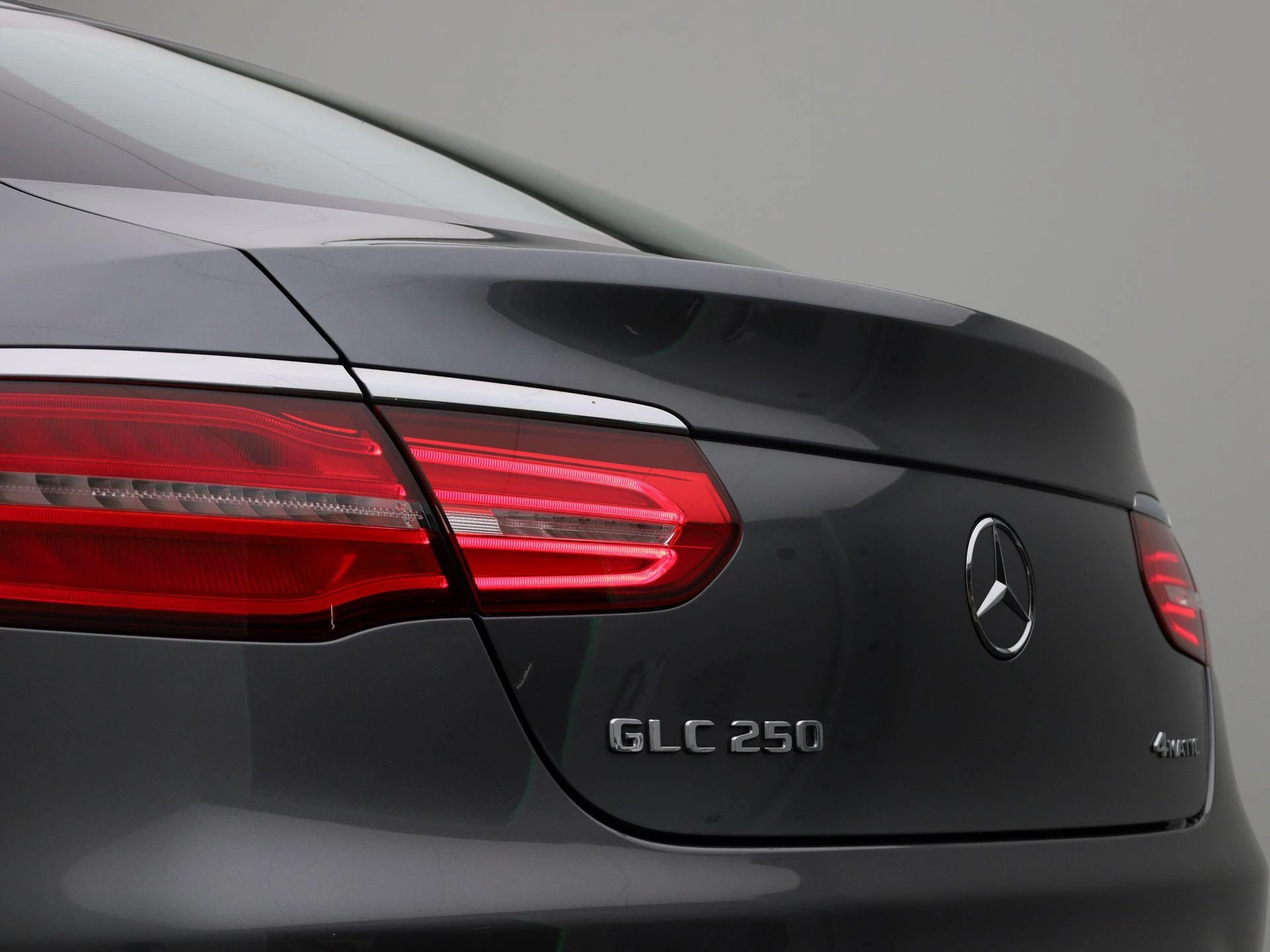 Mercedes-Benz-GLC-image-49
