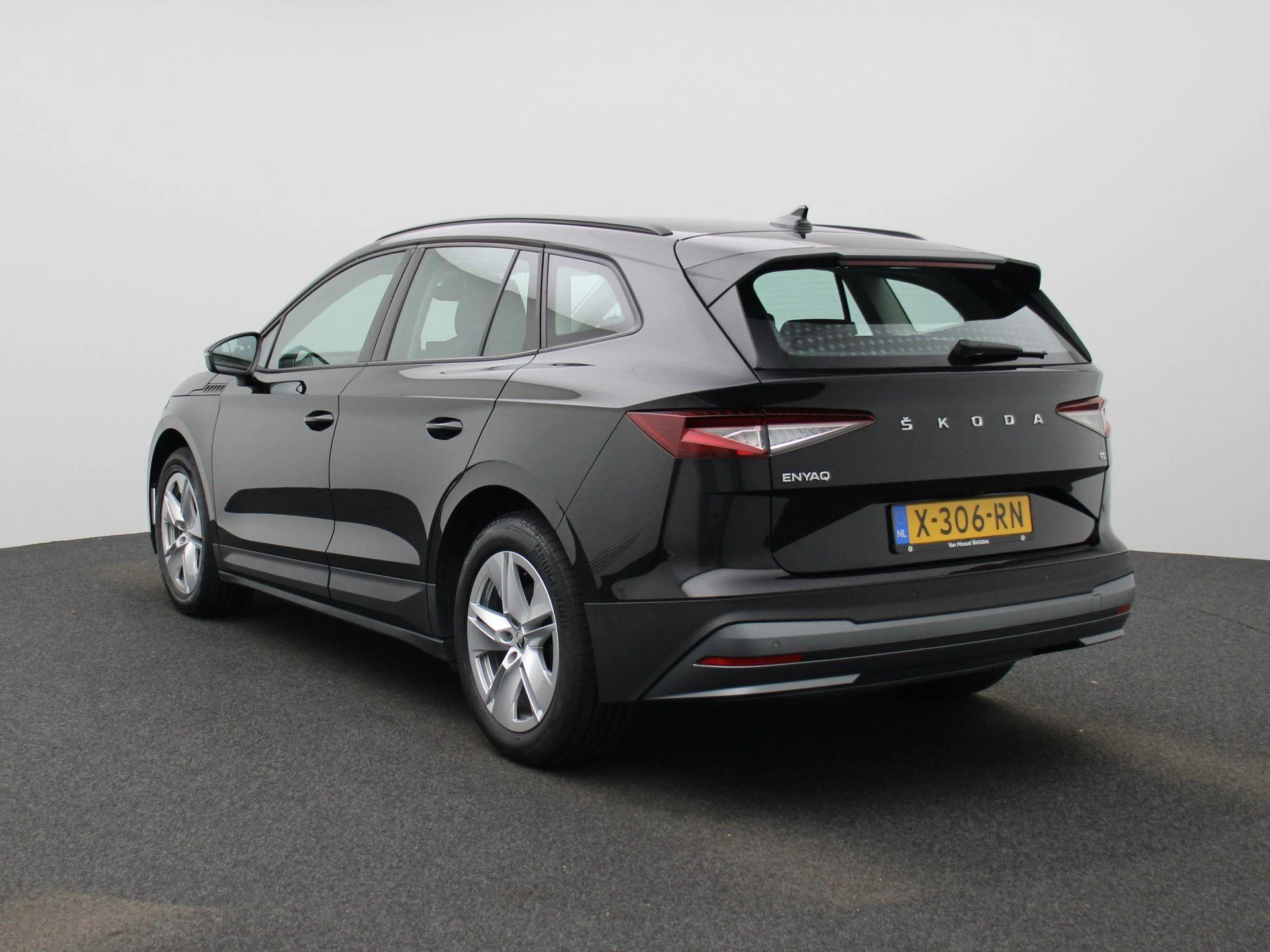 Škoda-Enyaq iV-image-1