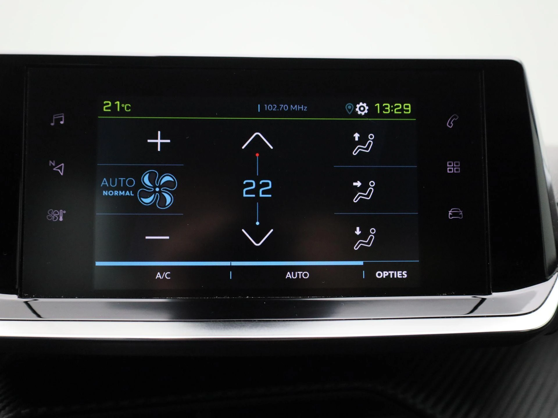Peugeot e-2008 EV Active 50 kWh