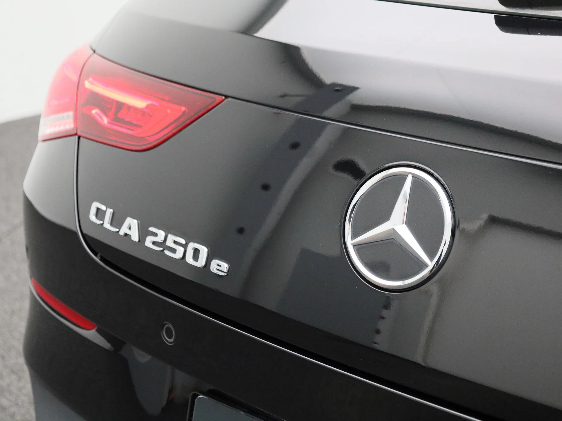 Mercedes-Benz CLA Shooting Brake CLA 250 e Business Line