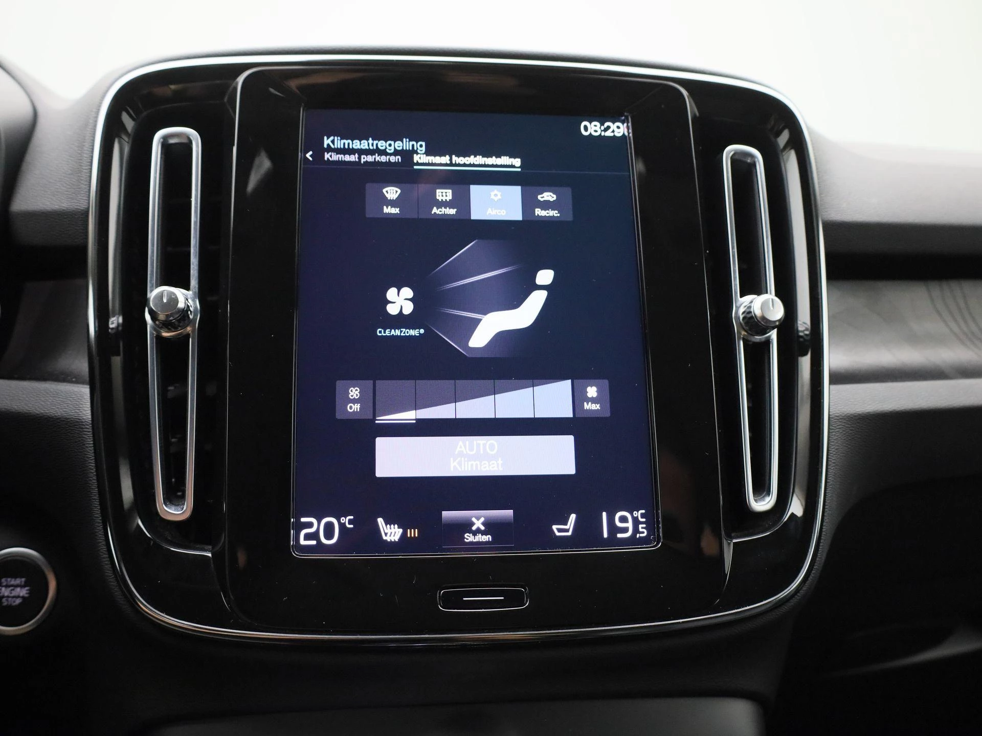 Volvo-XC40-image-17