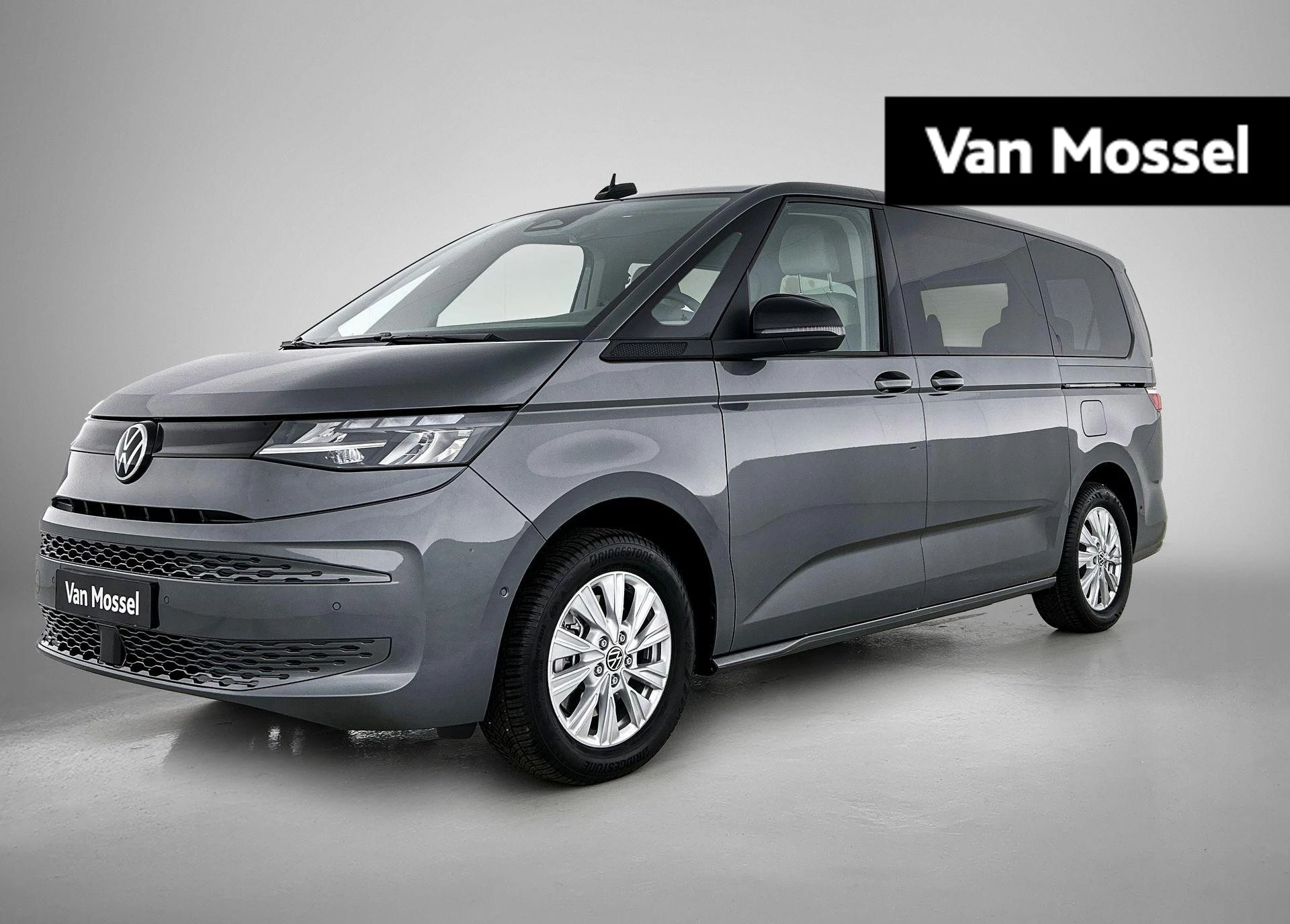 Volkswagen-Multivan-image-0