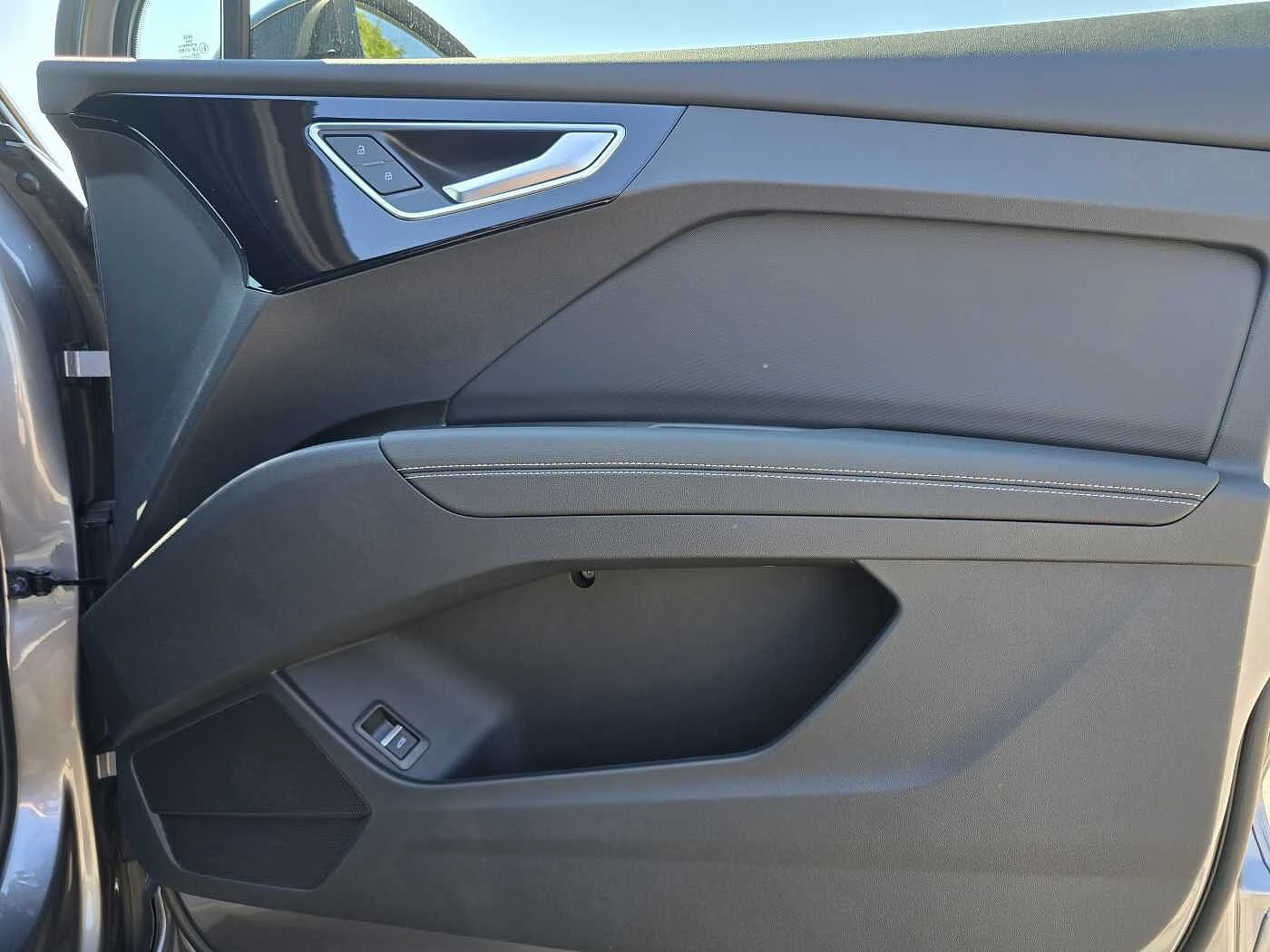 Audi-Q4 Sportback e-tron-image-10