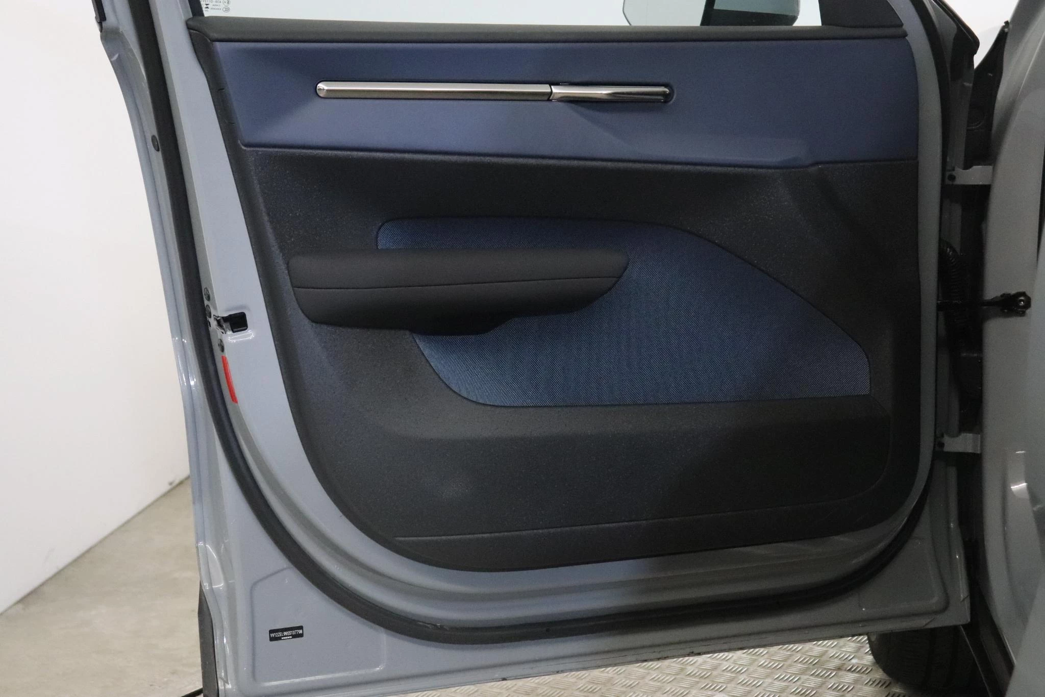 Volvo-EX30-image-14