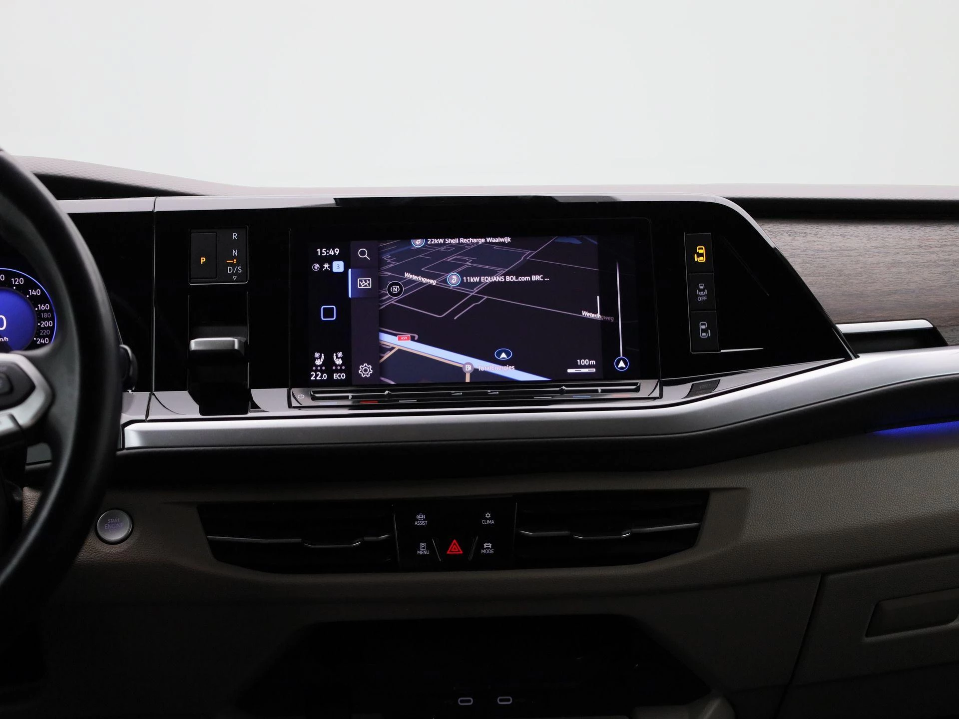 Volkswagen-Multivan-image-8