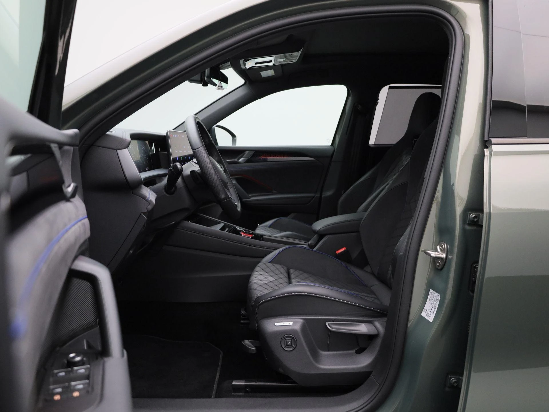 Volkswagen Tayron 1.5 eHybrid R-Line Edition 204 PK|