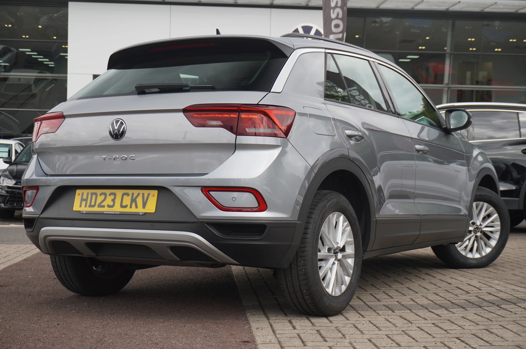 Volkswagen-T-Roc-image-15