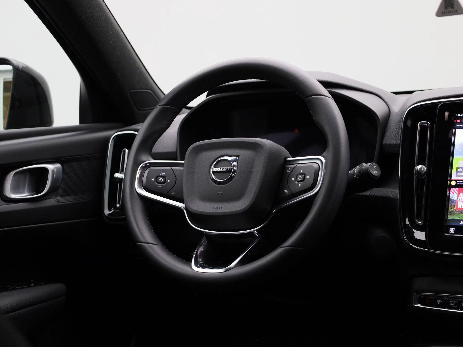 Volvo-XC40-image-38