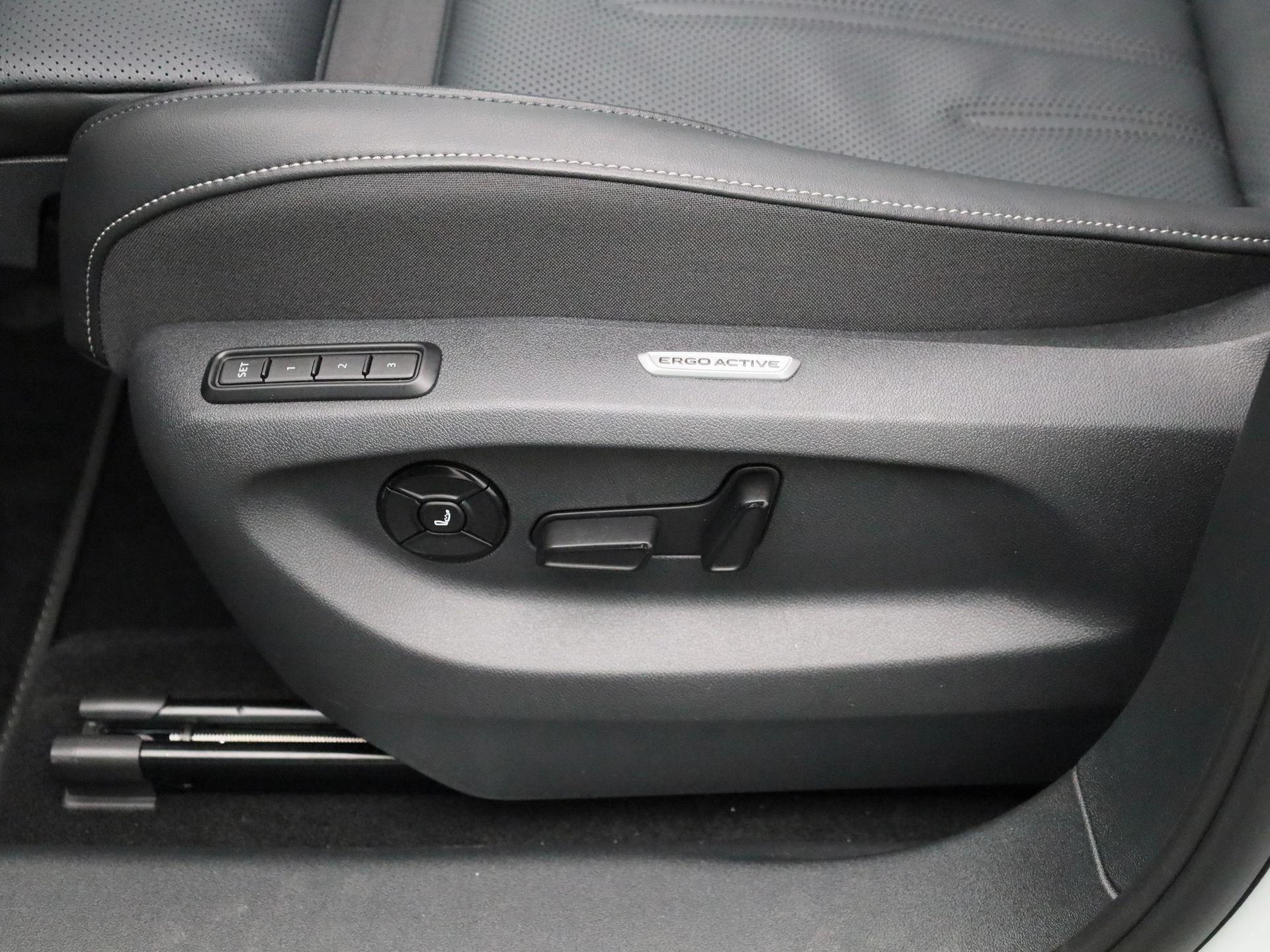 Volkswagen-Tayron-image-34