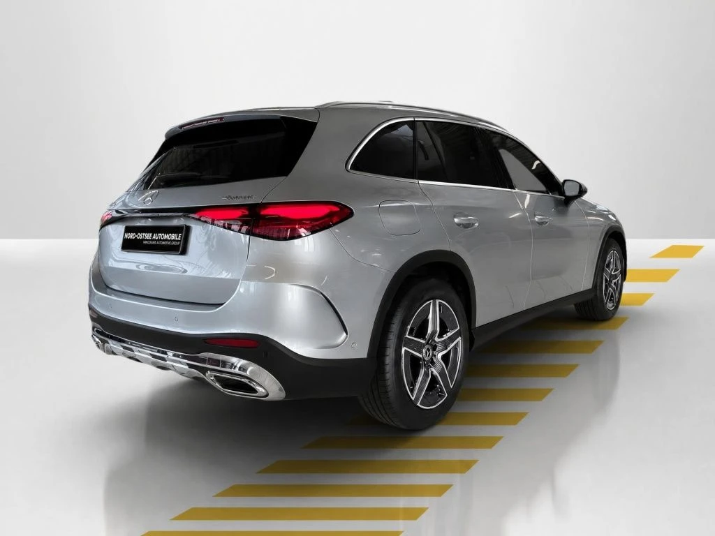 Mercedes-Benz-GLC 300 d-image-14