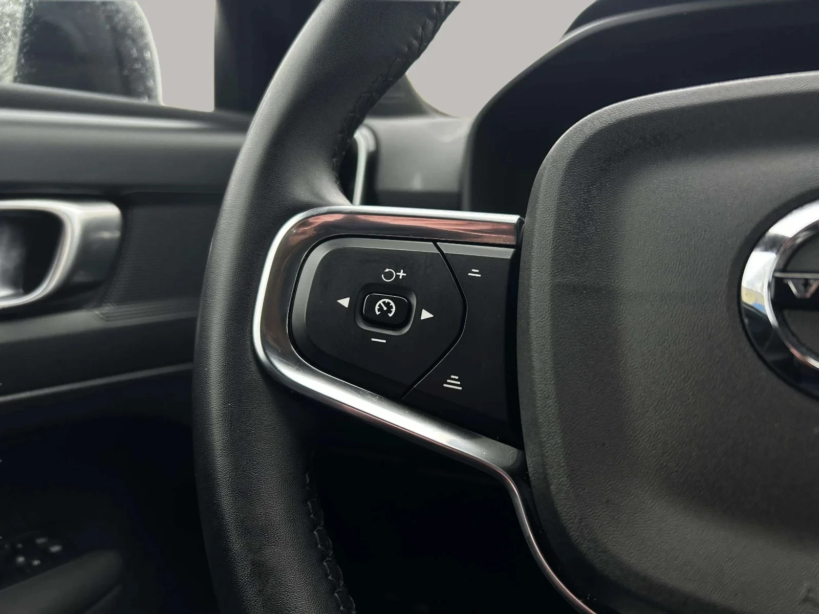 Volvo-XC40-image-13