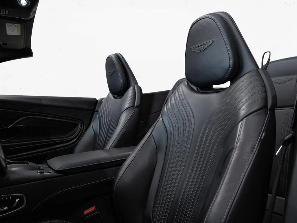 Aston Martin V8 Volante DB11 Aston Martin Hamburg