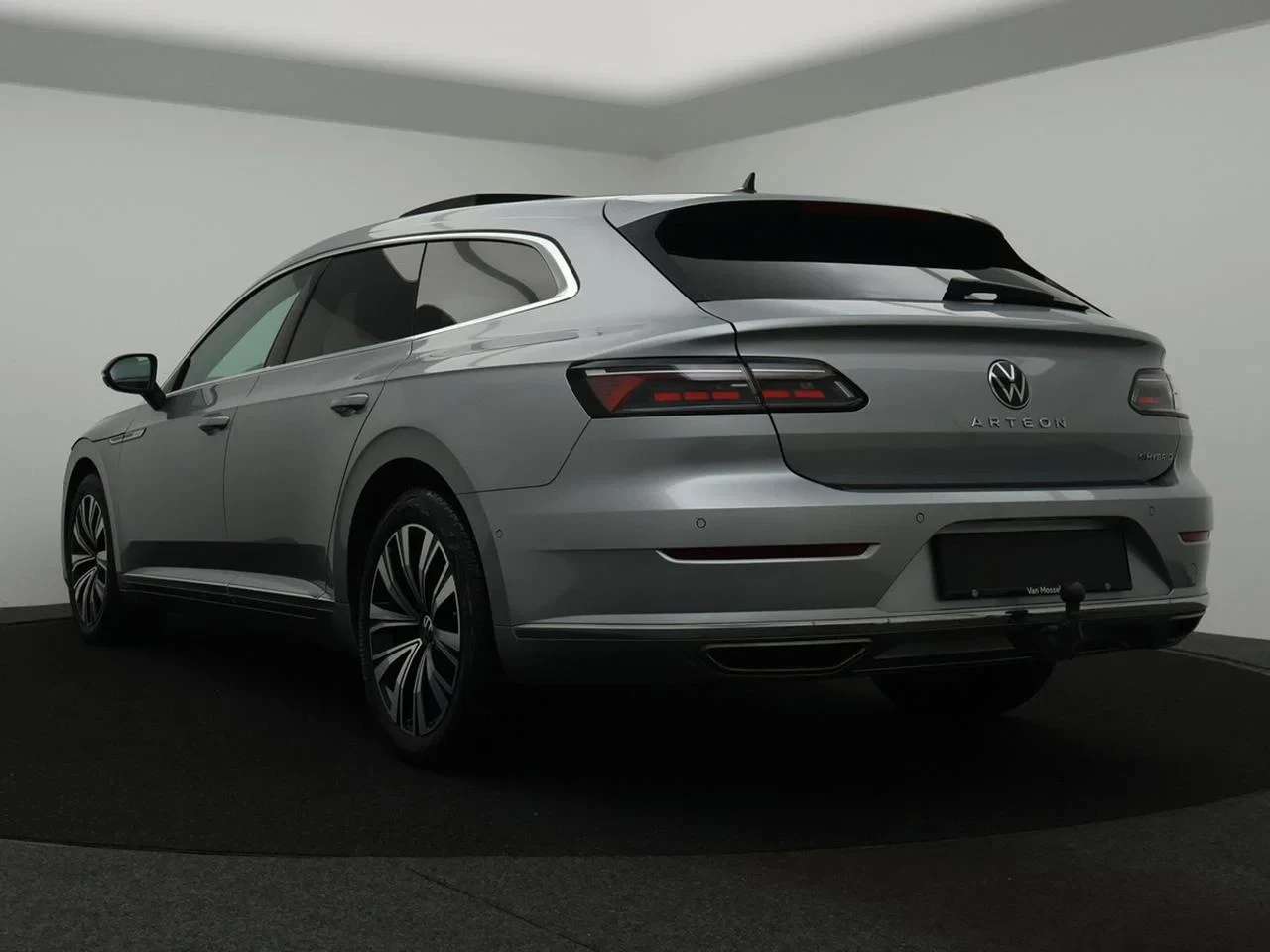 Volkswagen-Arteon-image-1