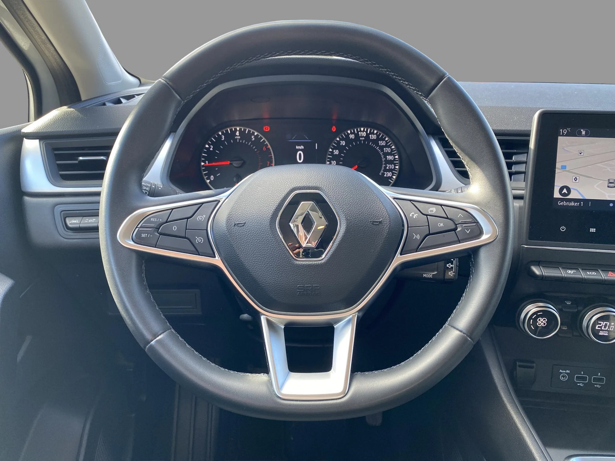 Renault-Captur-image-11