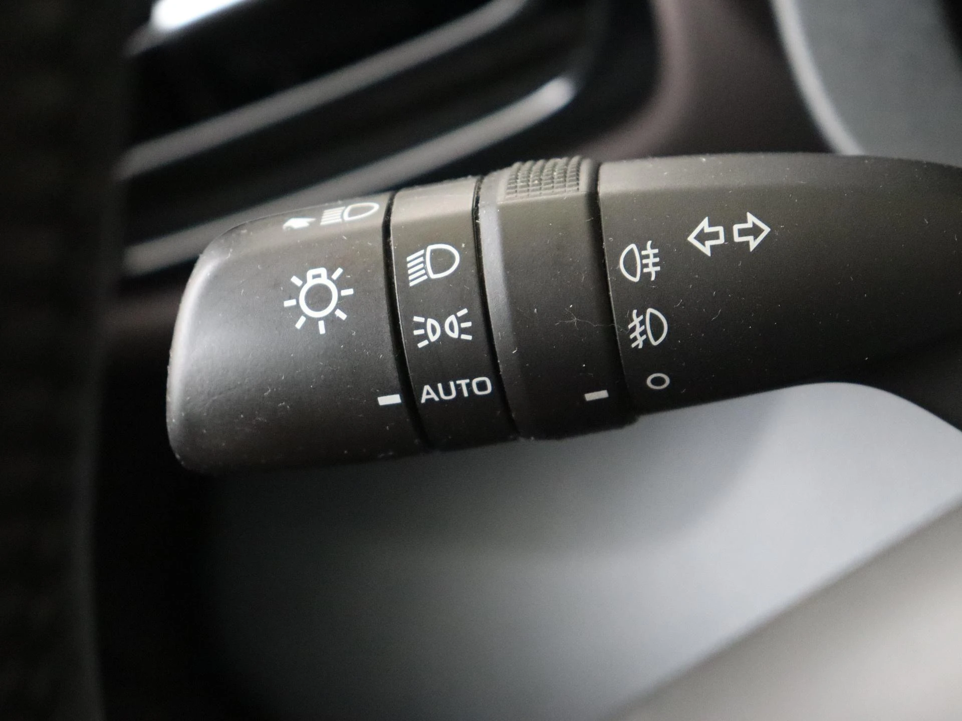 Toyota-Yaris Cross-image-23