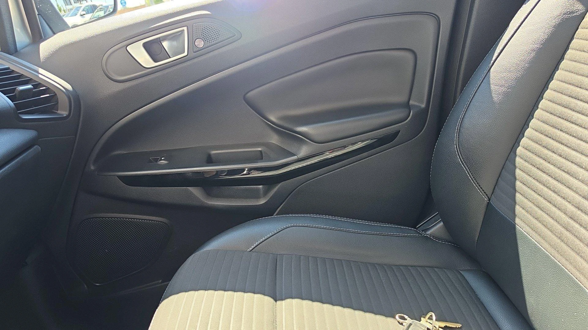Ford-EcoSport-image-15