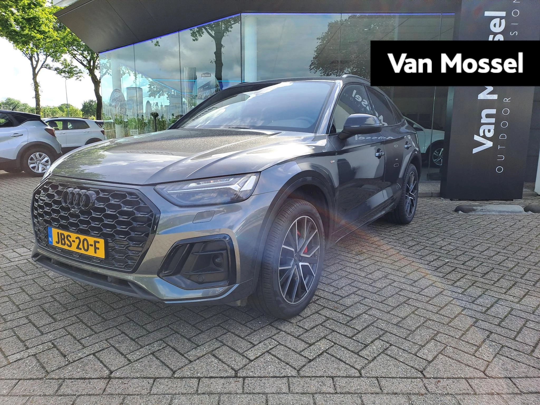 Audi-Q5-image-0