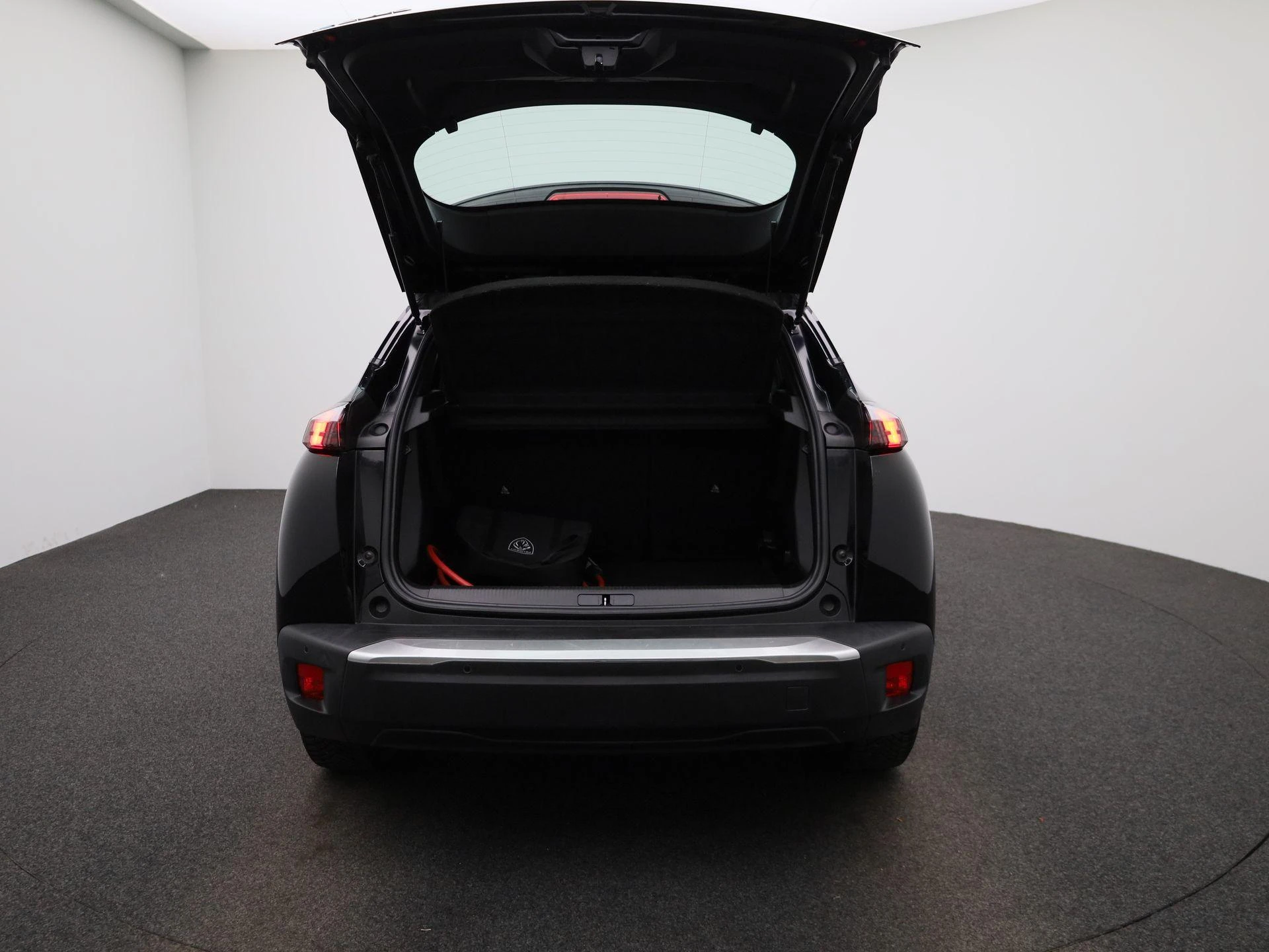 Peugeot e-2008 EV Active Pack 50 kWh