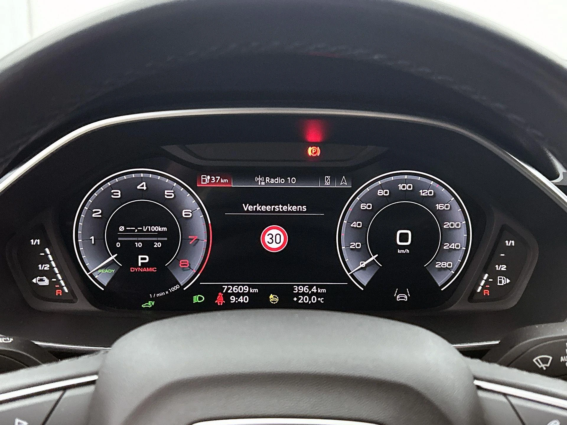 Audi-Q3-image-15
