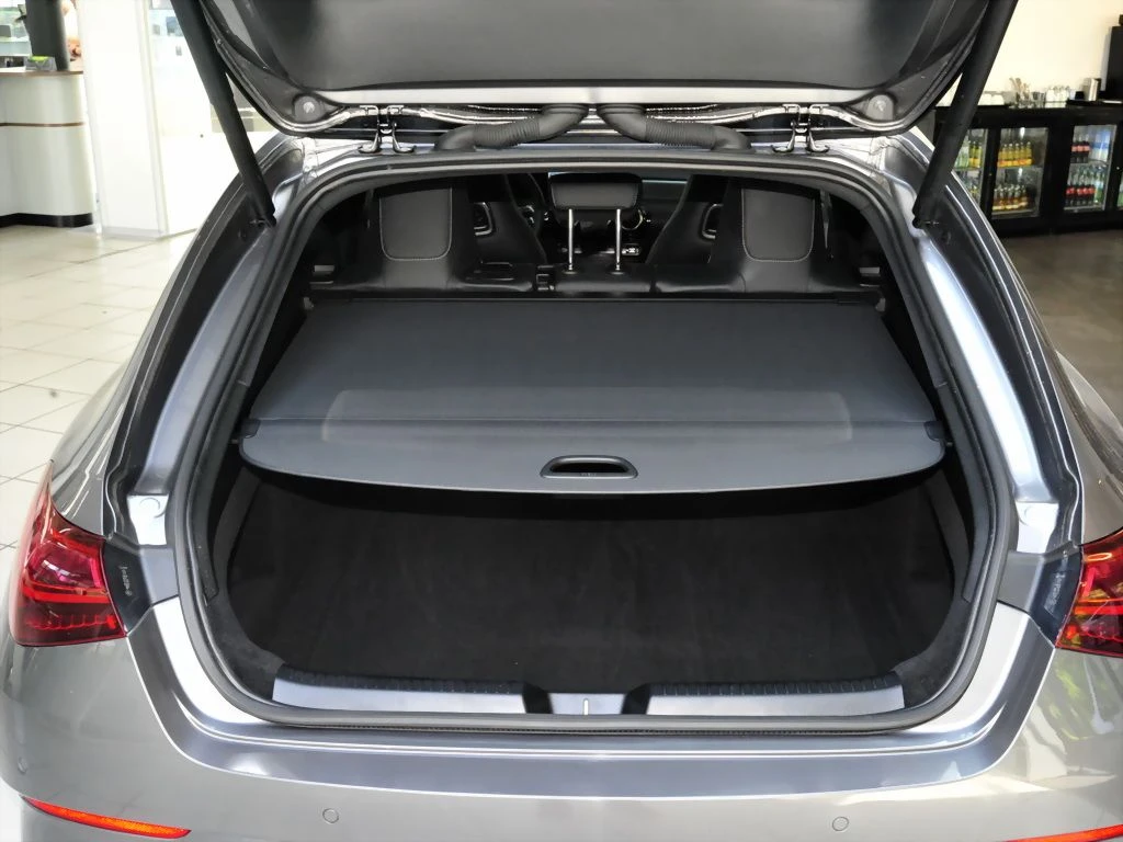 Mercedes-Benz-CLA 200 d-image-13
