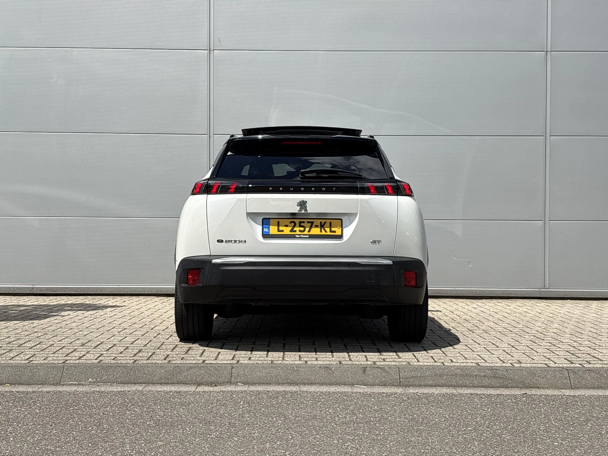 Peugeot e-2008 EV GT Pack 50 kWh