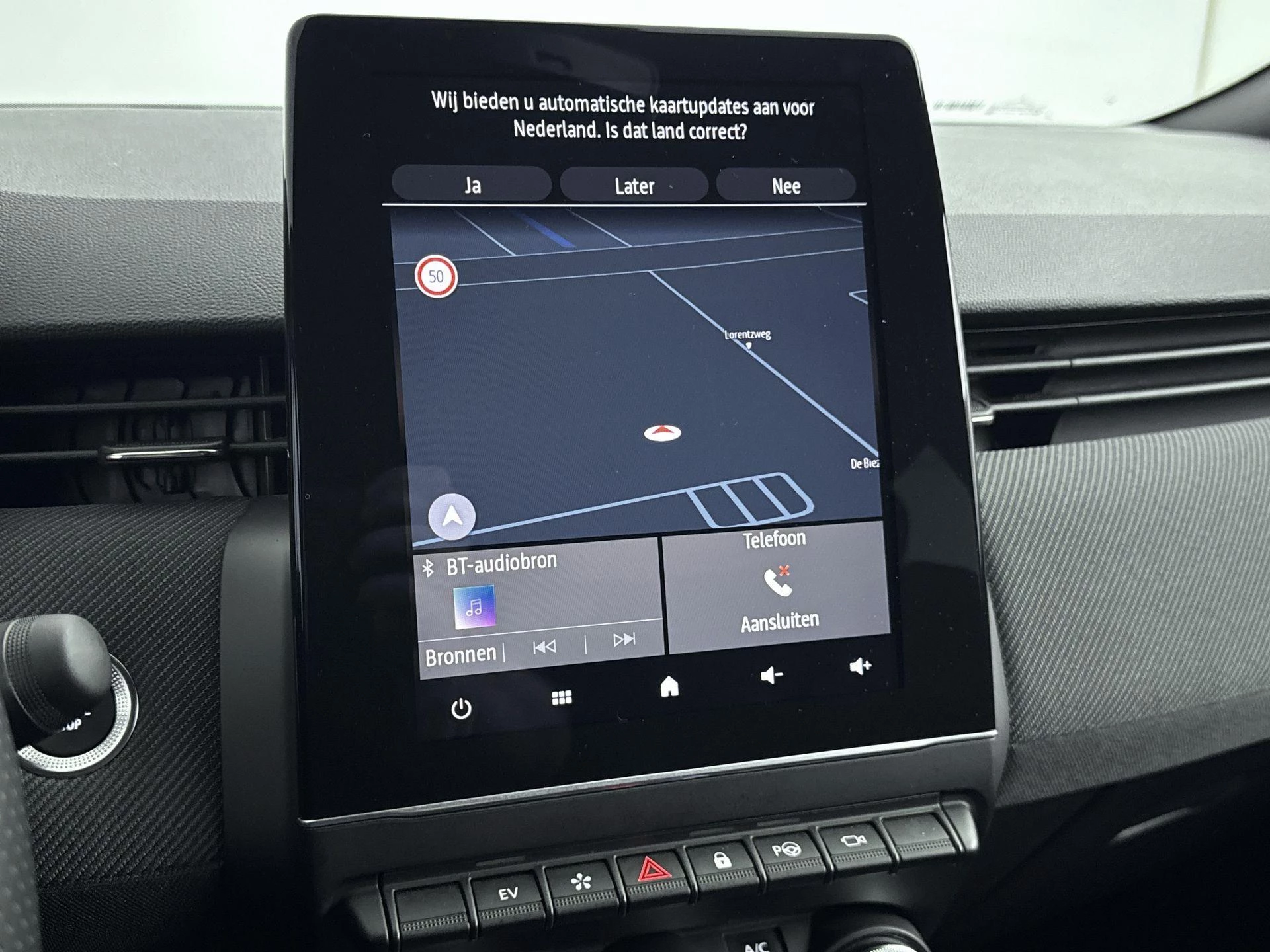 Renault-Clio-image-15