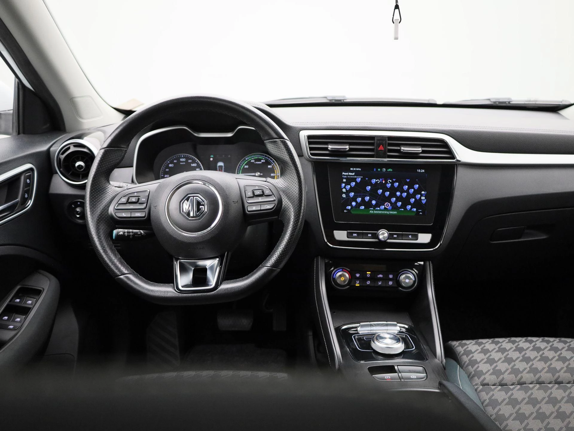 MG ZS EV