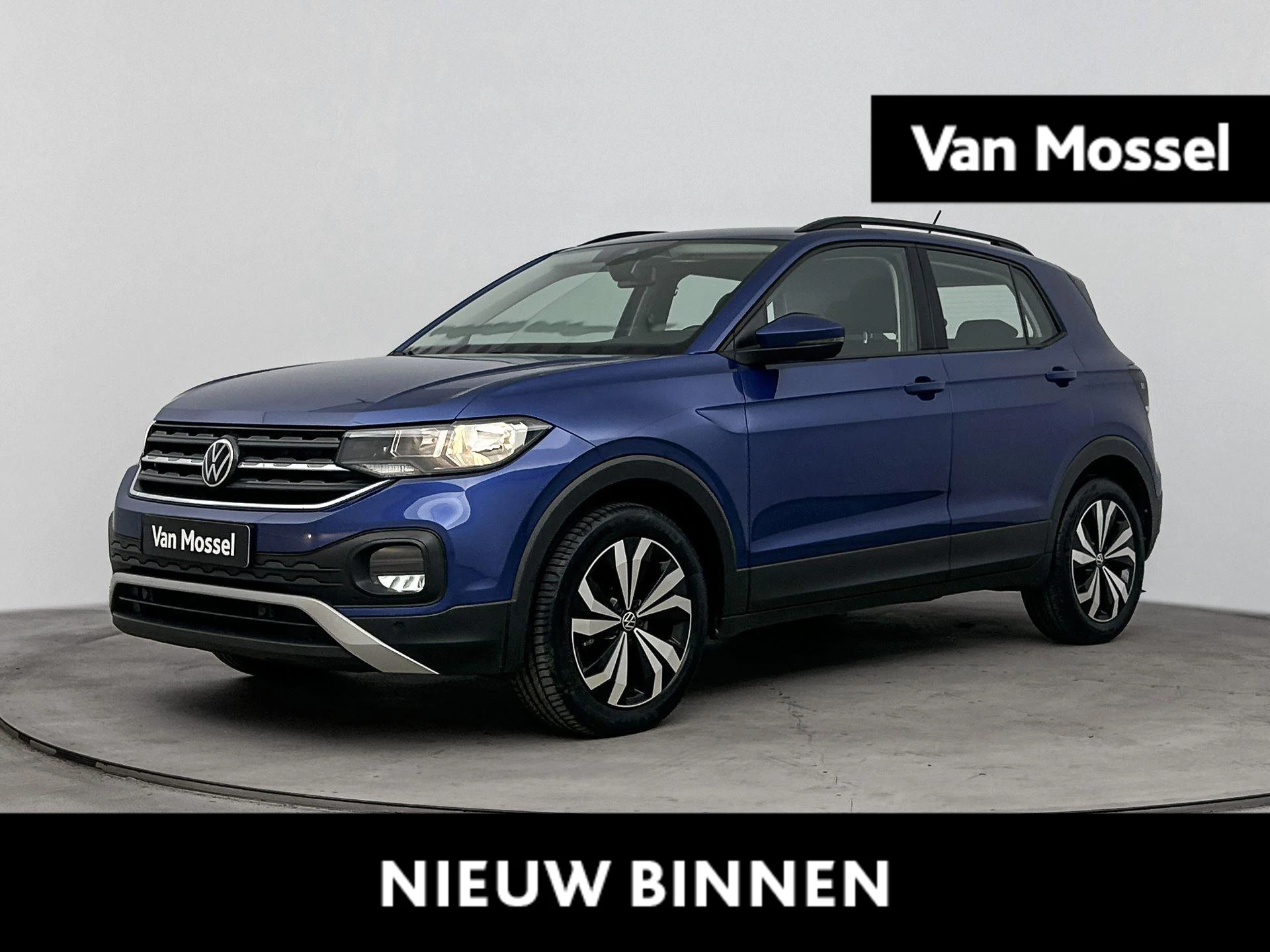 Volkswagen-T-Cross-image-0