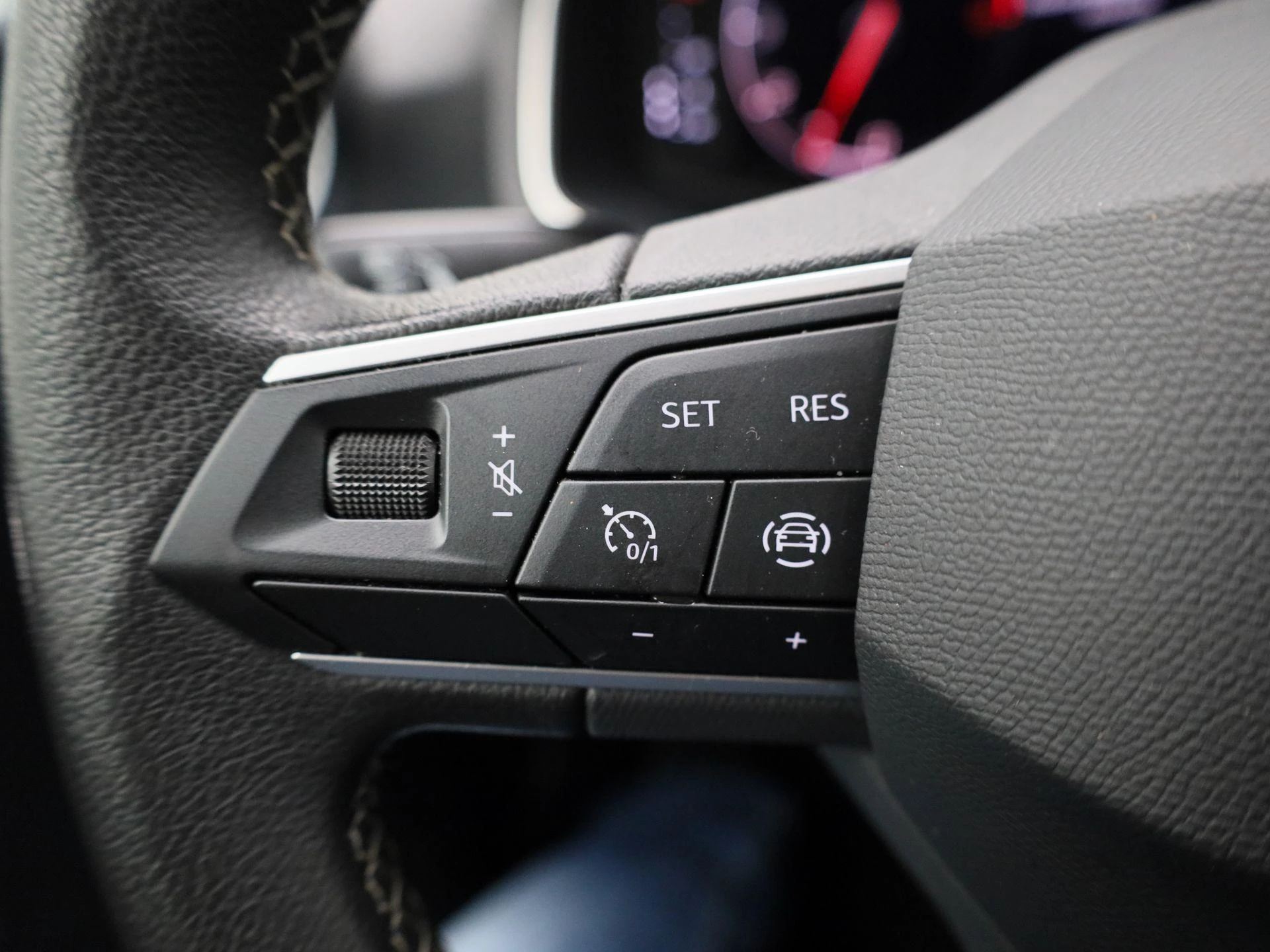 SEAT-Arona-image-16