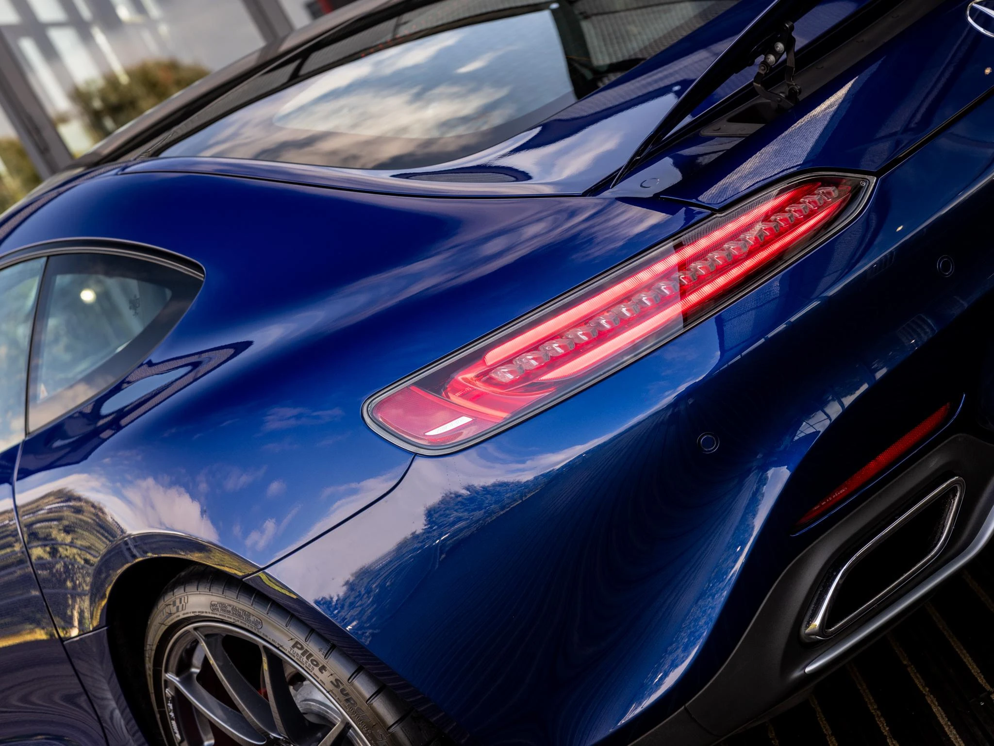 Mercedes-AMG-GT-image-12