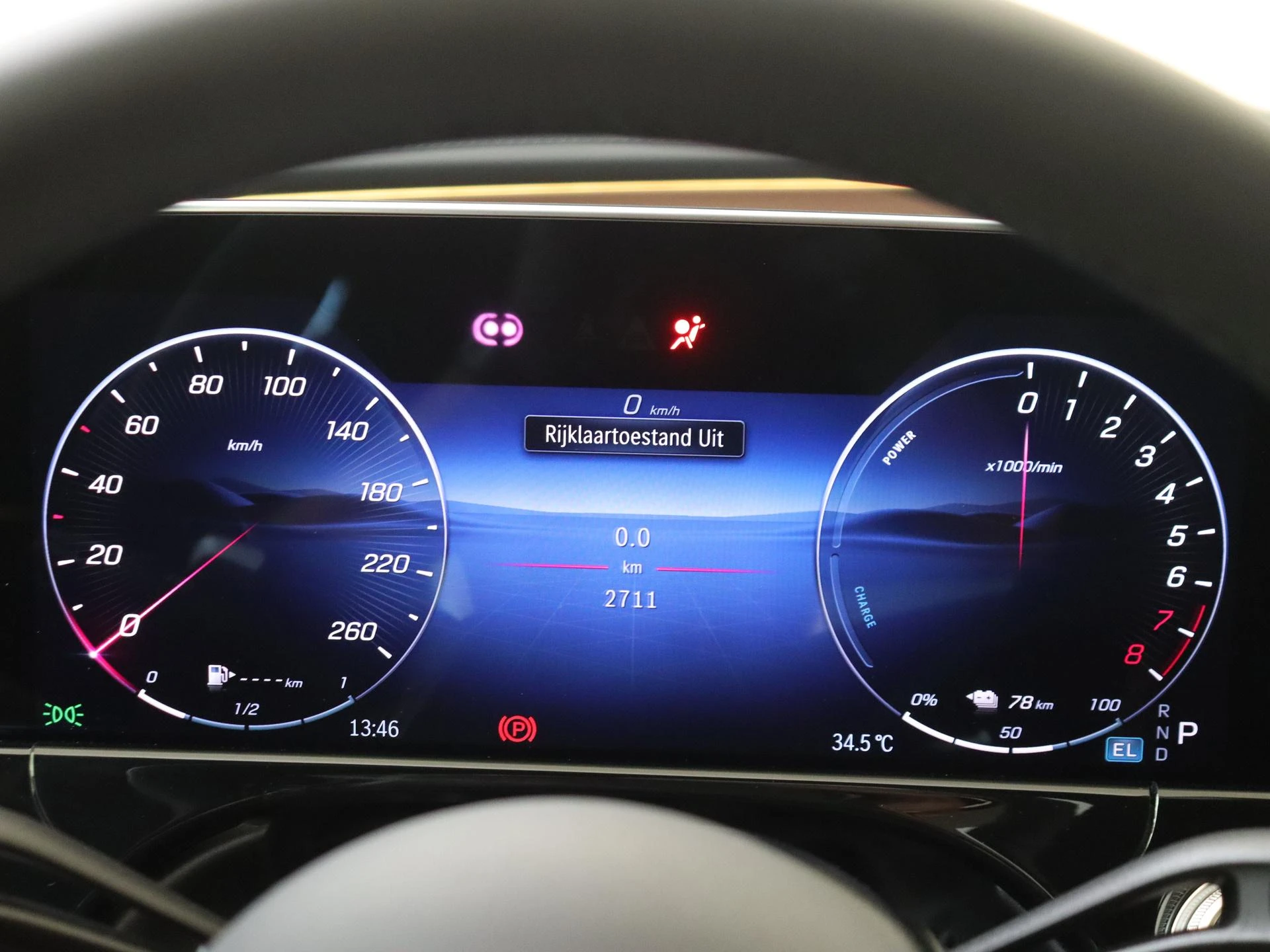Mercedes-Benz-E-Klasse-image-11