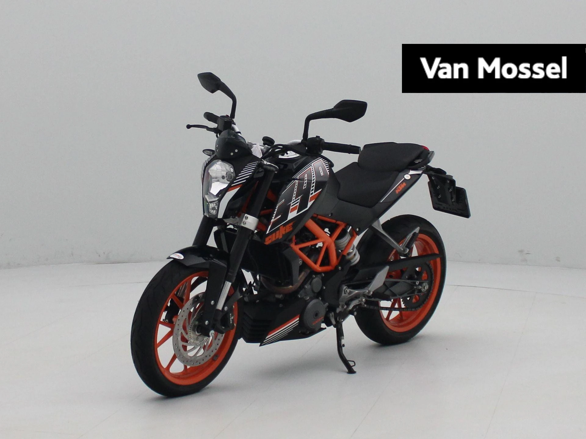 KTM-390-image-0