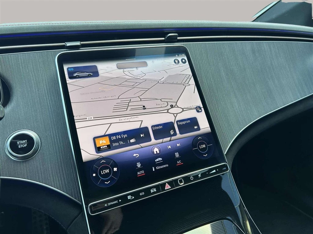 Mercedes-Benz-EQE-image-12