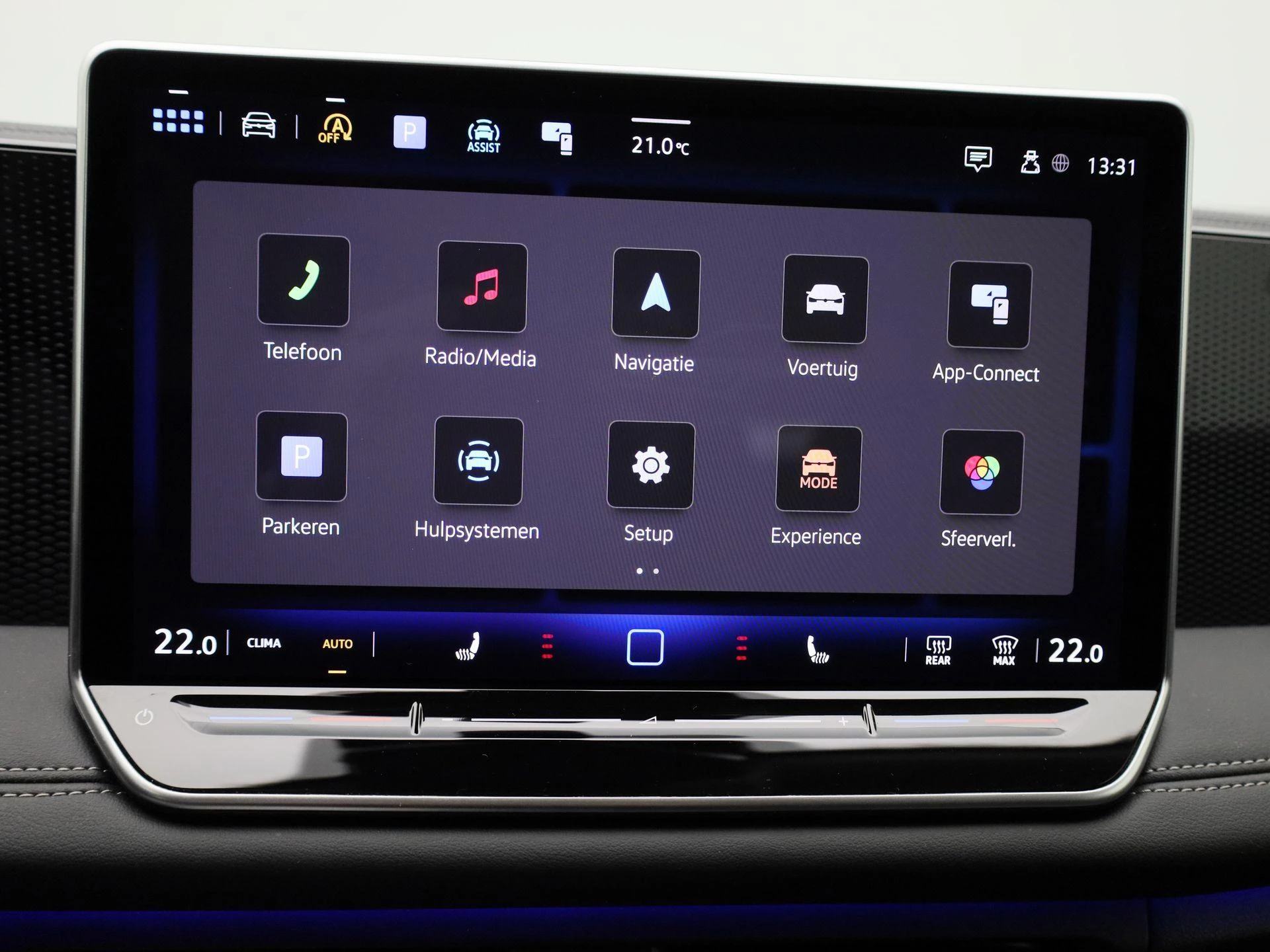 Volkswagen-Tiguan-image-17