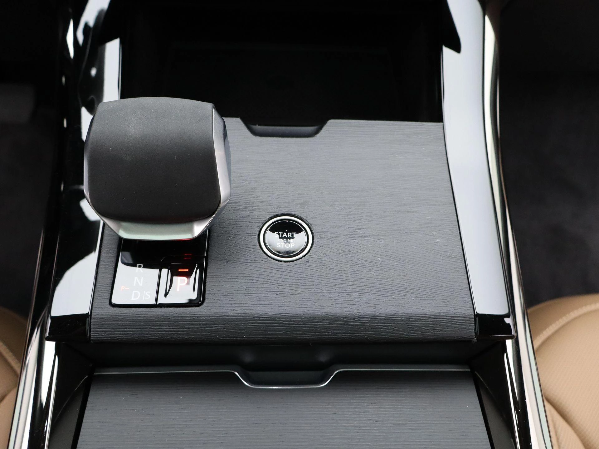 Land Rover-Range Rover Sport-image-10
