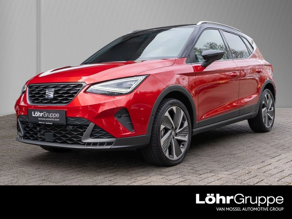 SEAT-Arona-image-0