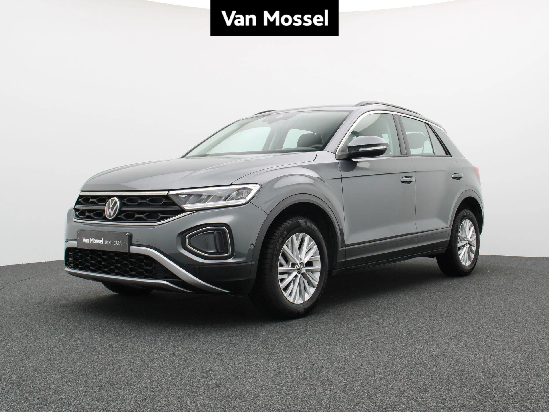 Volkswagen-T-Roc-image-0