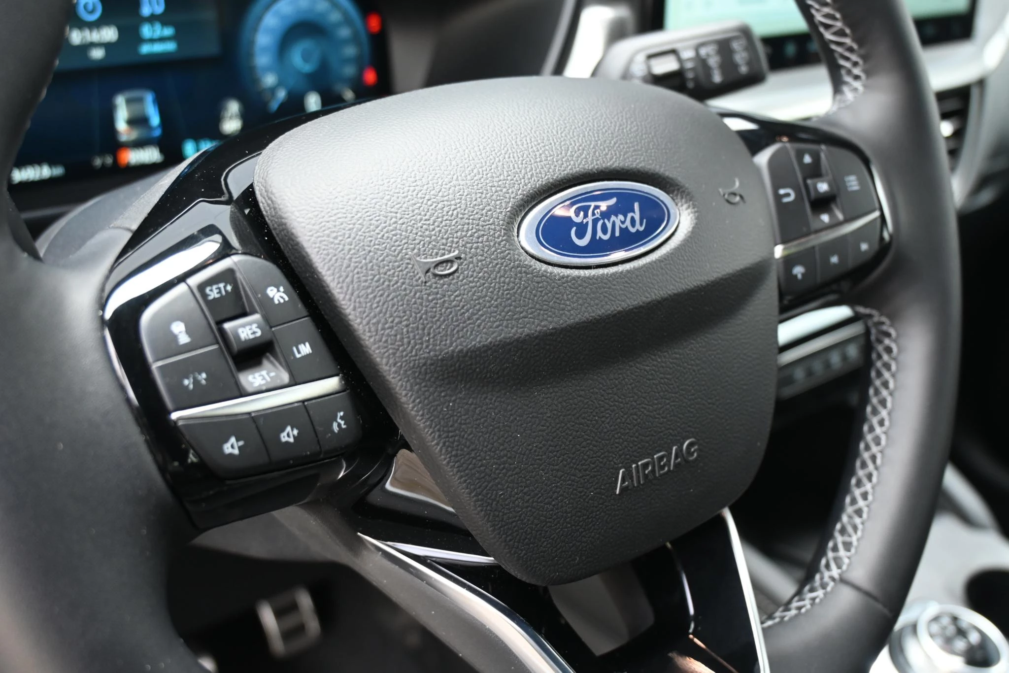 Ford Kuga 2.5 PHEV Sound Edition