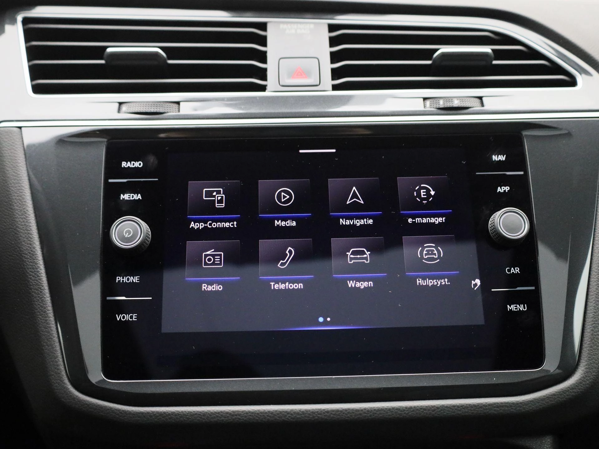 Volkswagen-Tiguan-image-22