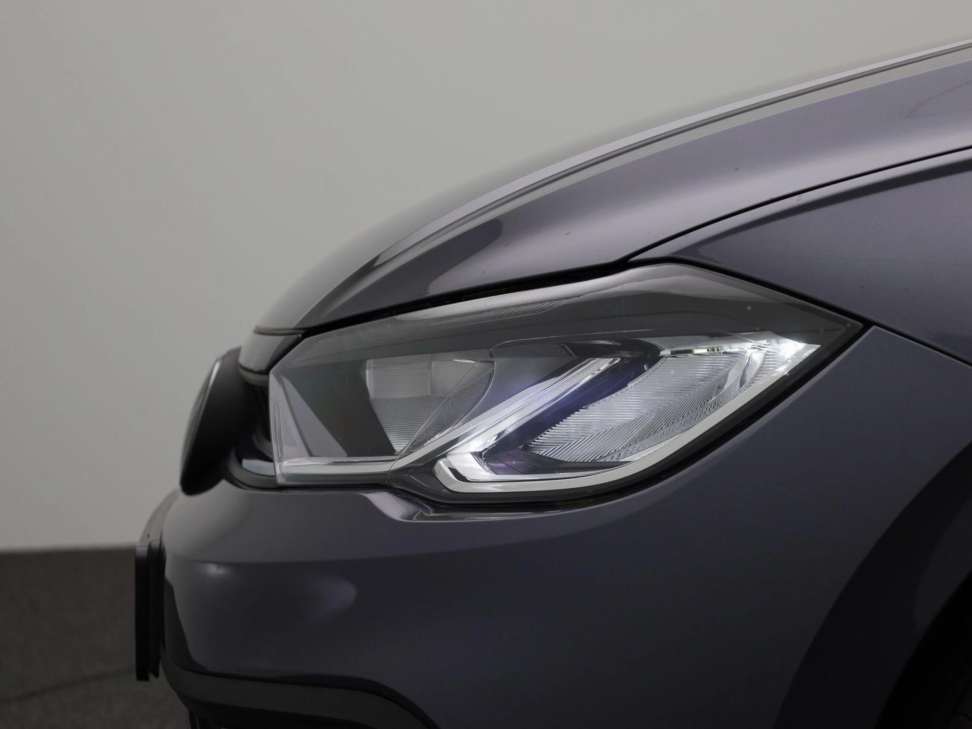 Volkswagen-Polo-image-14