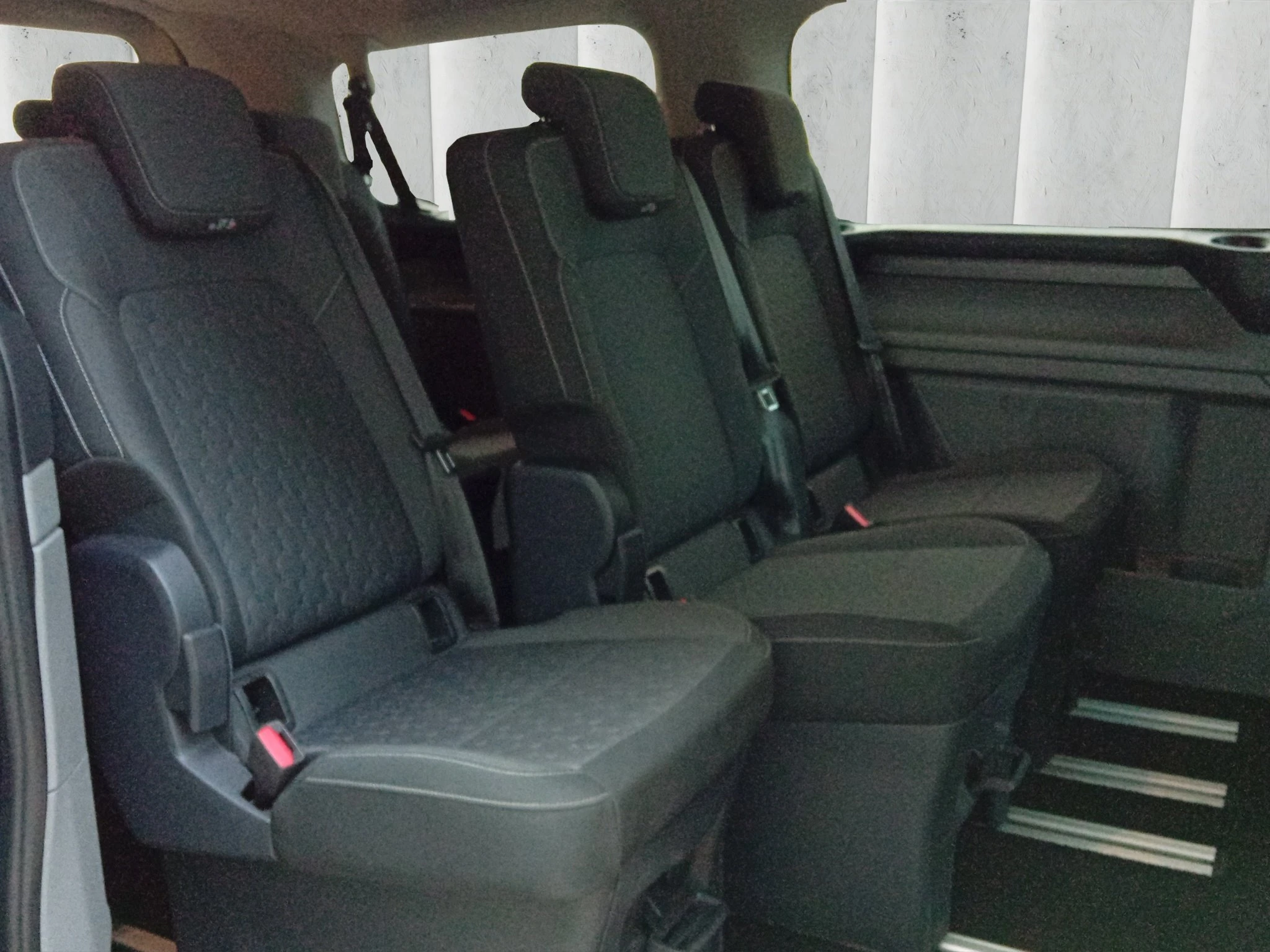 Ford-Tourneo Custom-image-10